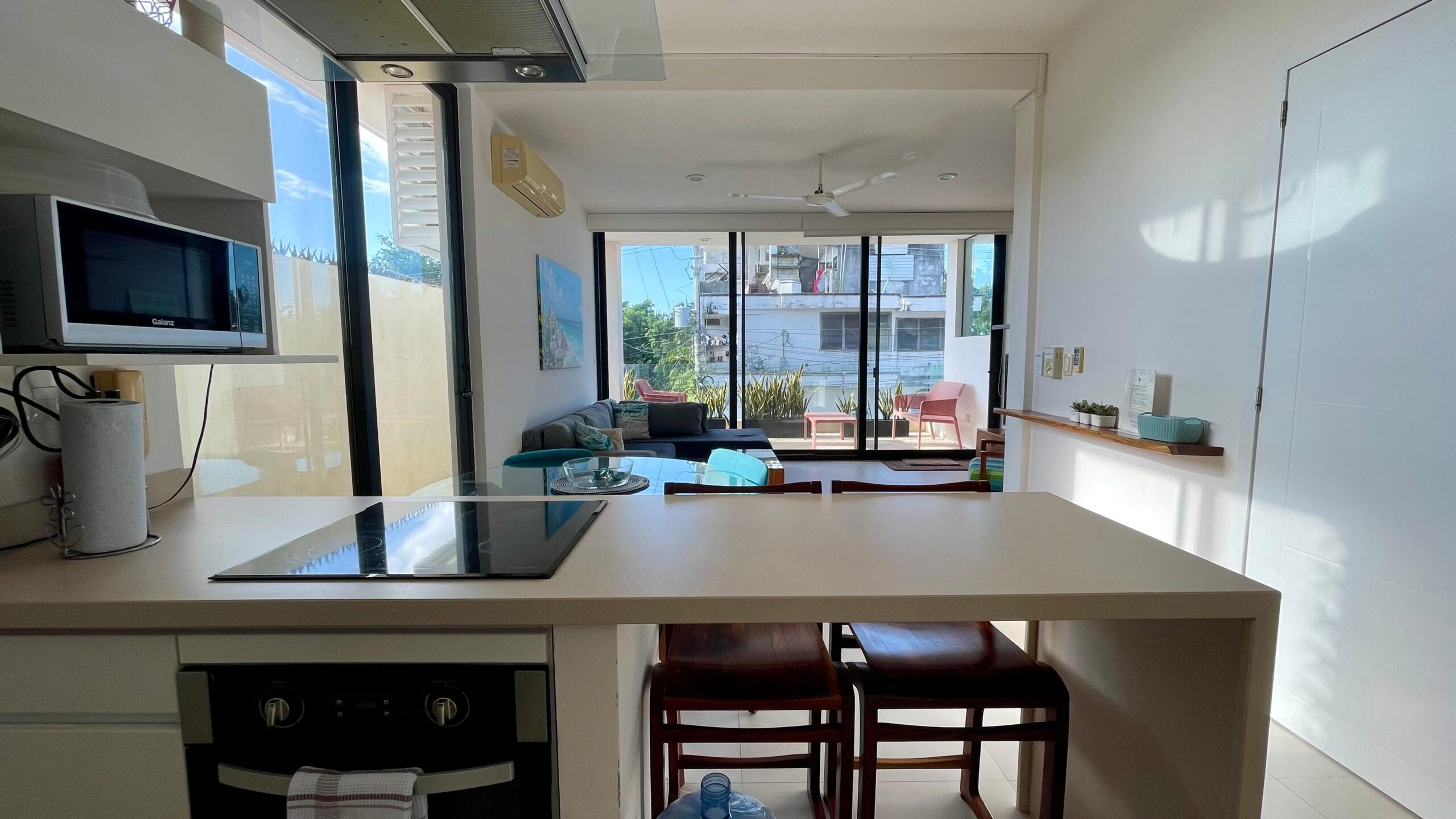 Polo 88 | Two-Bedroom: Bright Living Steps from the Best Beach in Playa — photo 4