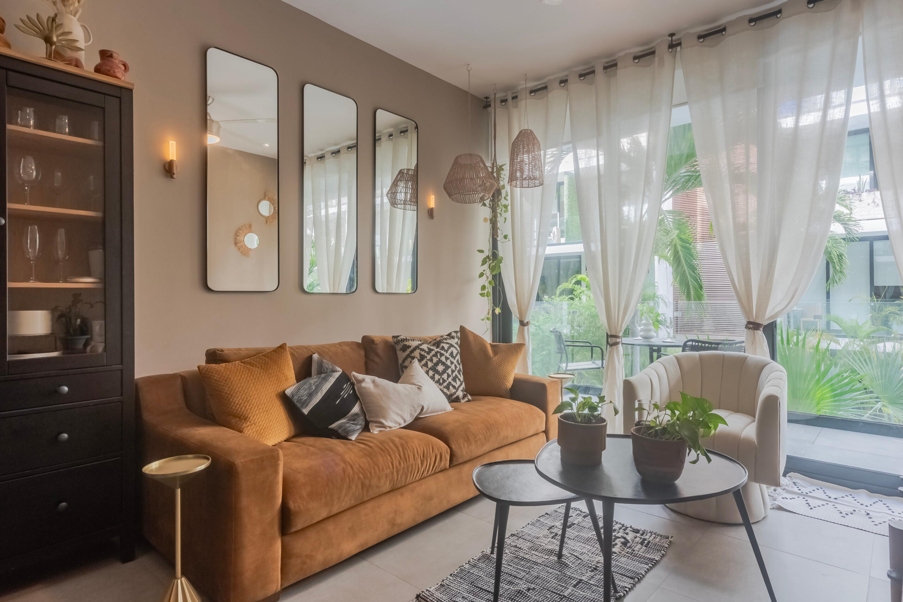The City | Bright Modern Condo in The City — photo 1
