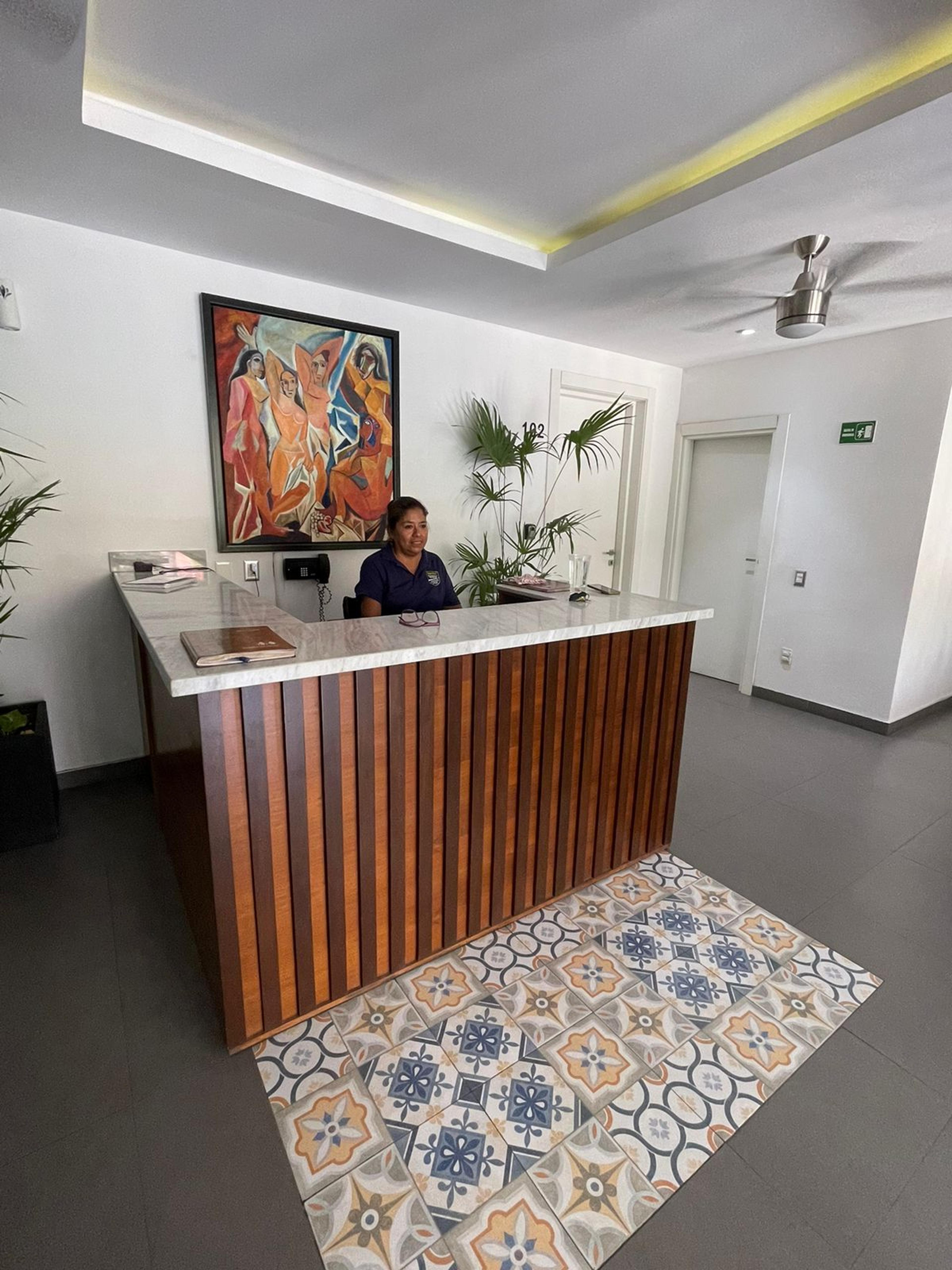 Moma 42 | Centrally Located 1-Bedroom in the Golden Zone — photo 7