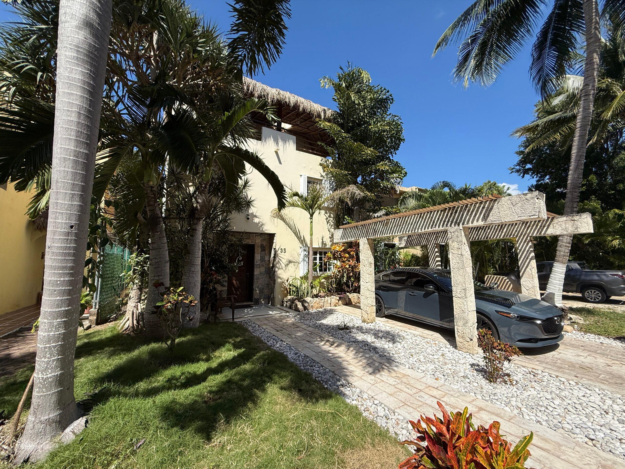 Lol Tun | 5-Bedroom Home with Private Pool — photo 7