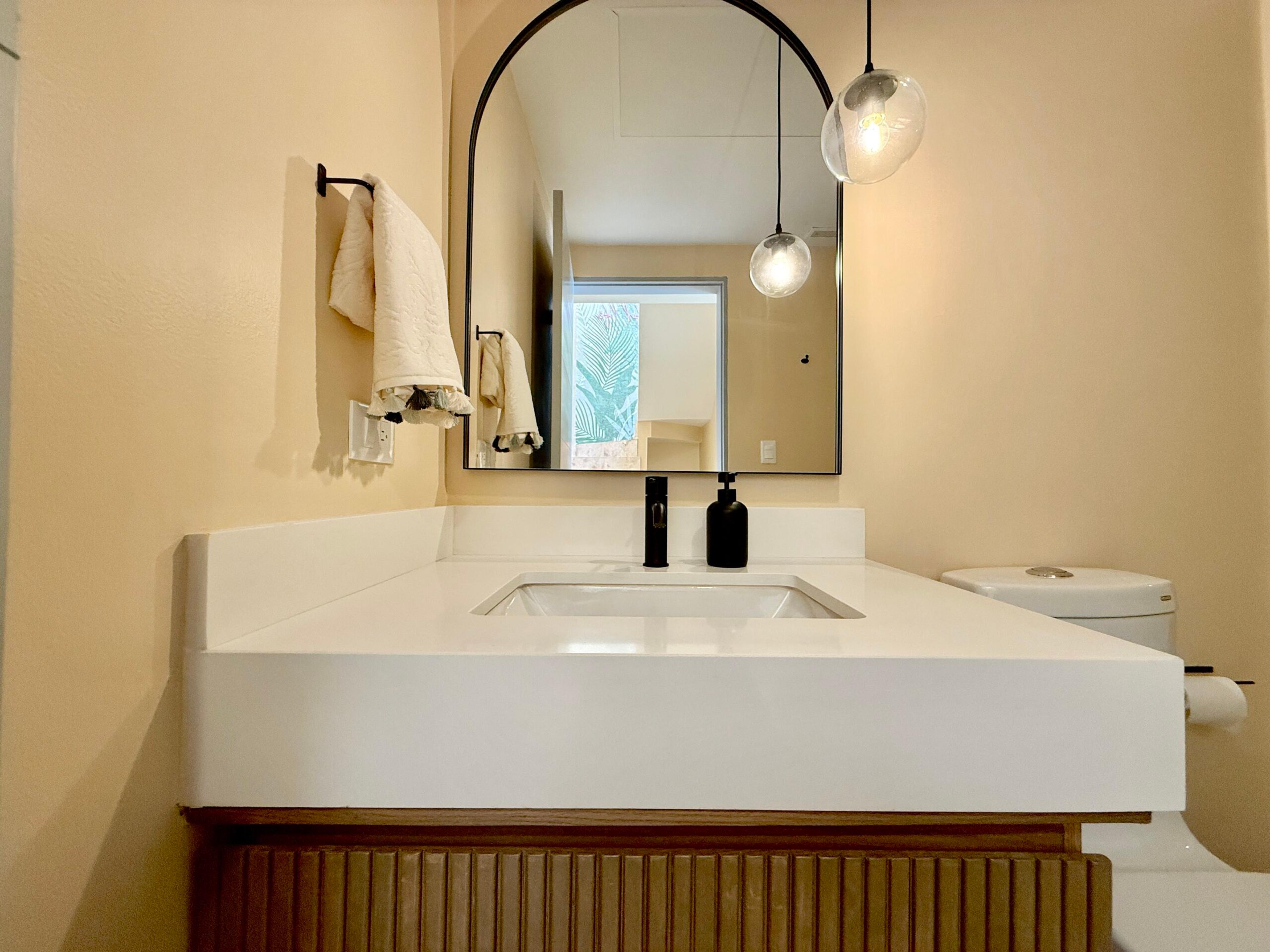 The Elements | Newly Remodeled 2 bedroom PH with Private Plunge Pool — photo 26