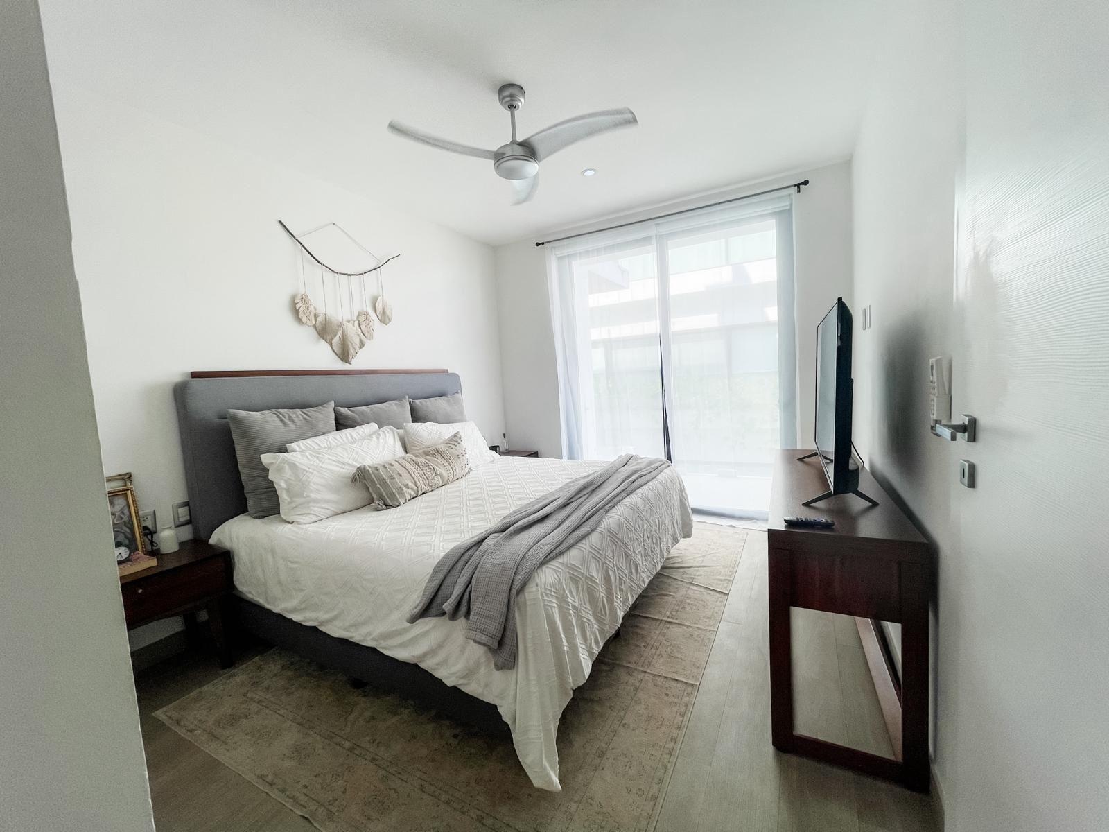 Moma 42 | Centrally Located 1-Bedroom in the Golden Zone — photo 17