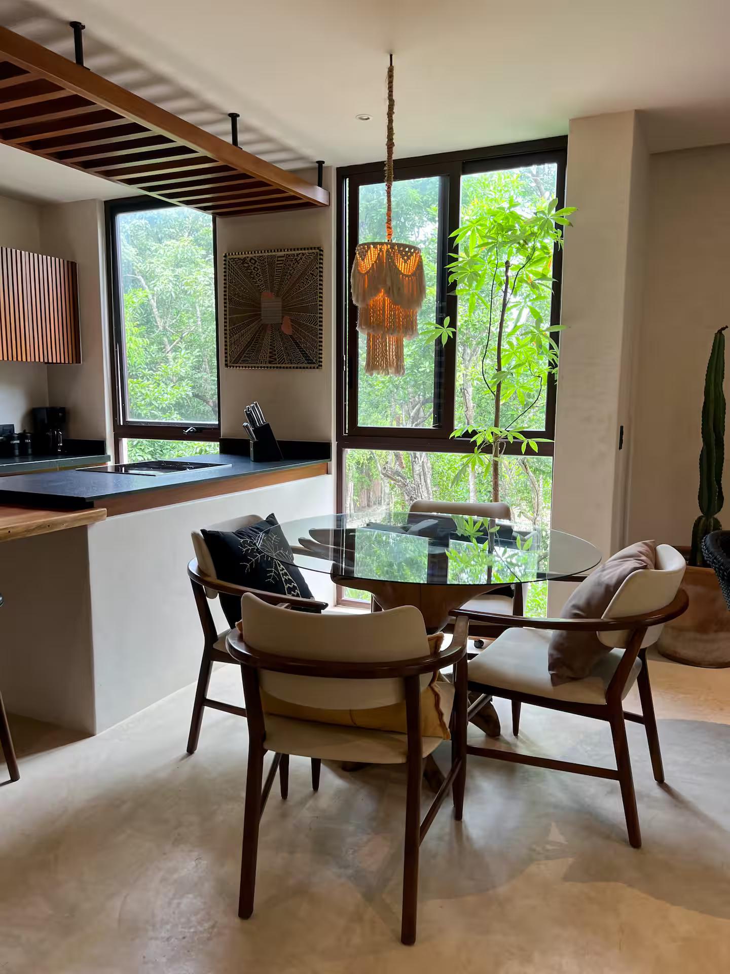 Zambo | Penthouse: Incredible 2-Level 3-Bed Lock-Off with Private Pool — photo 10