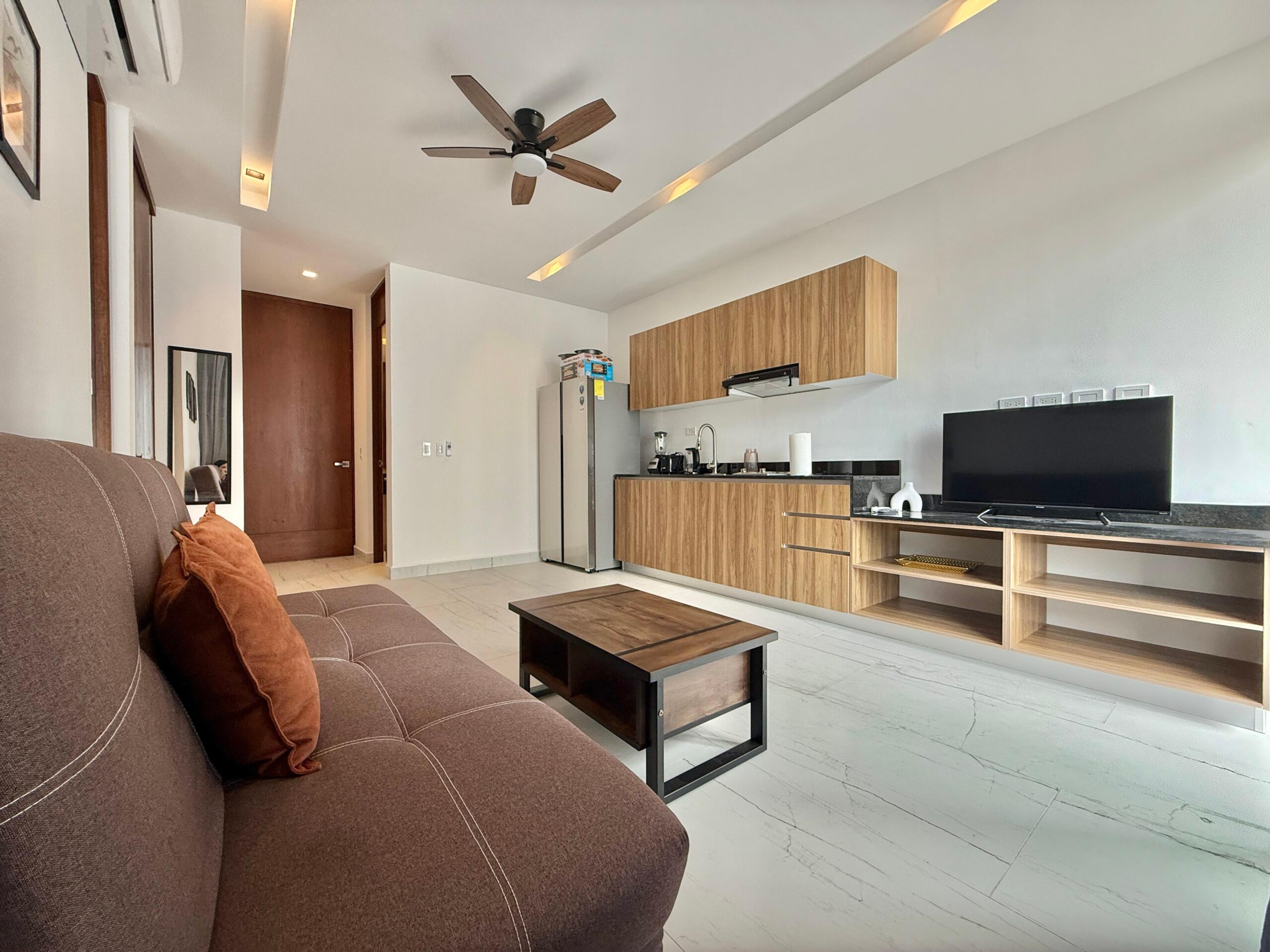 Oxygen 5th Av | Modern 1-Bedroom Condo — photo 2