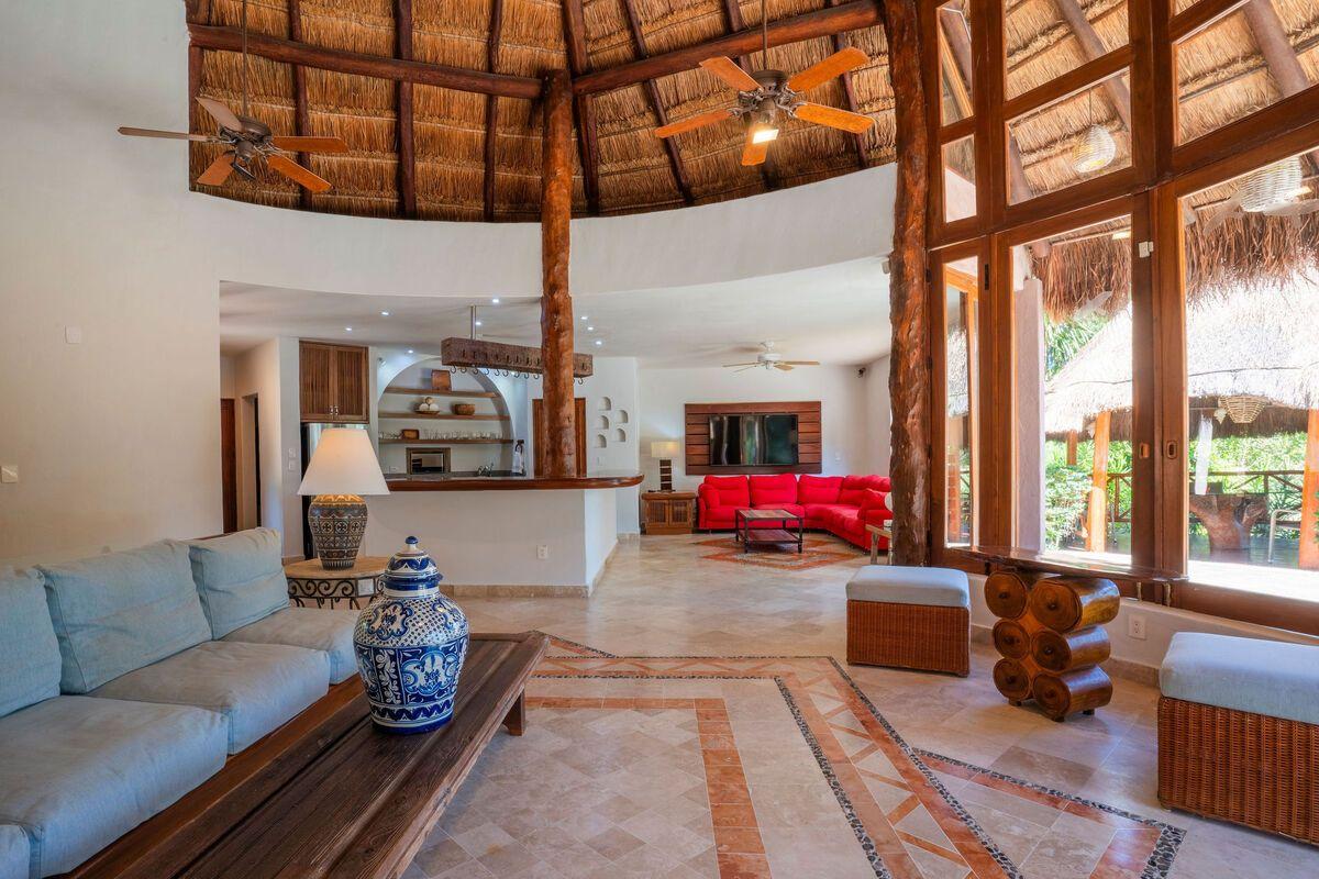 Pakal Golf Estate | 5-Bedroom Villa, Playacar — photo 9