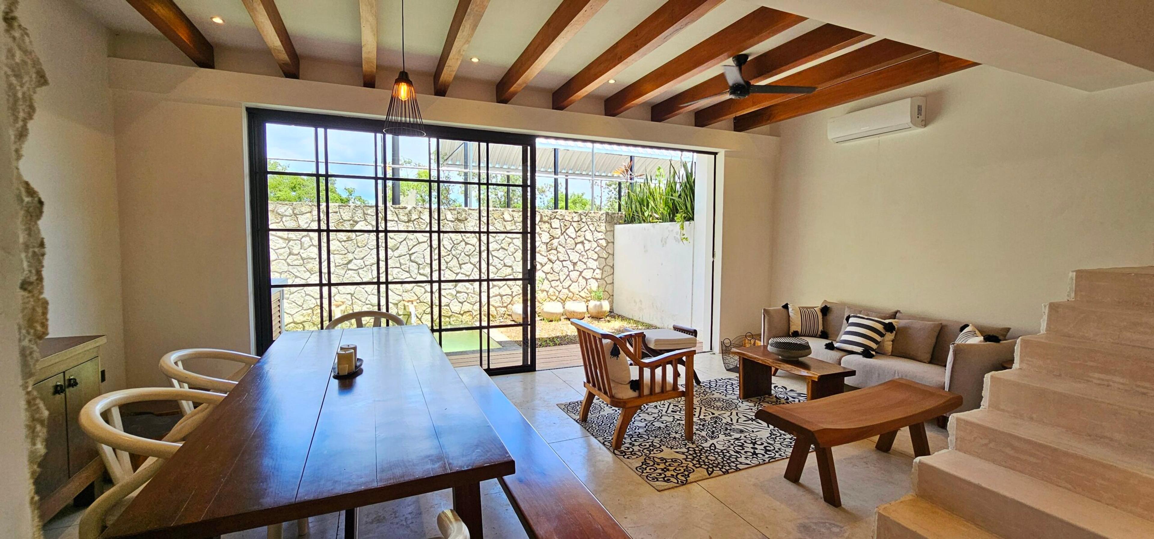 Cienfuegos | Modern Two-Level Townhouse — photo 8