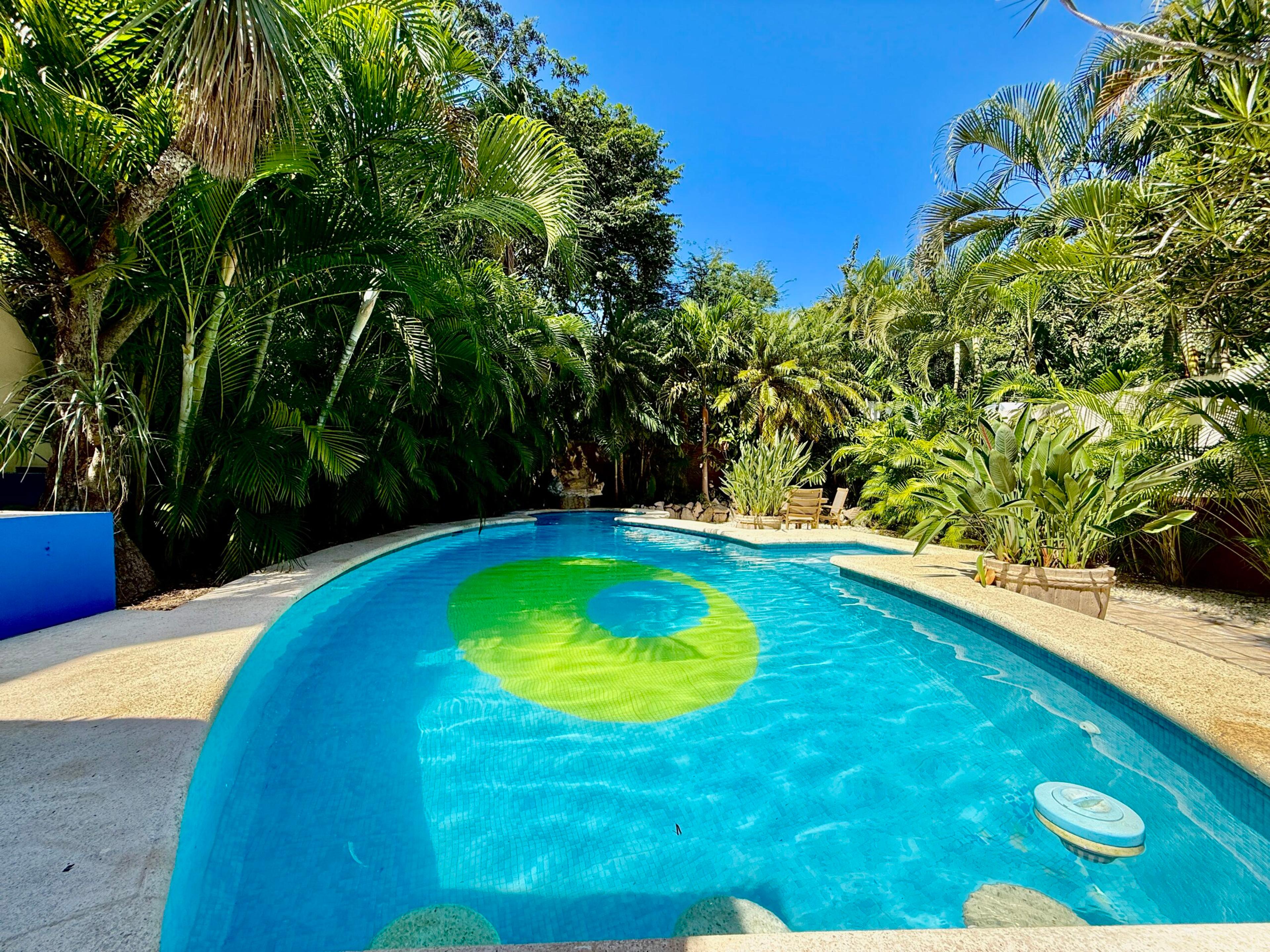 Lol Tun | 5-Bedroom Home with Private Pool — photo 28