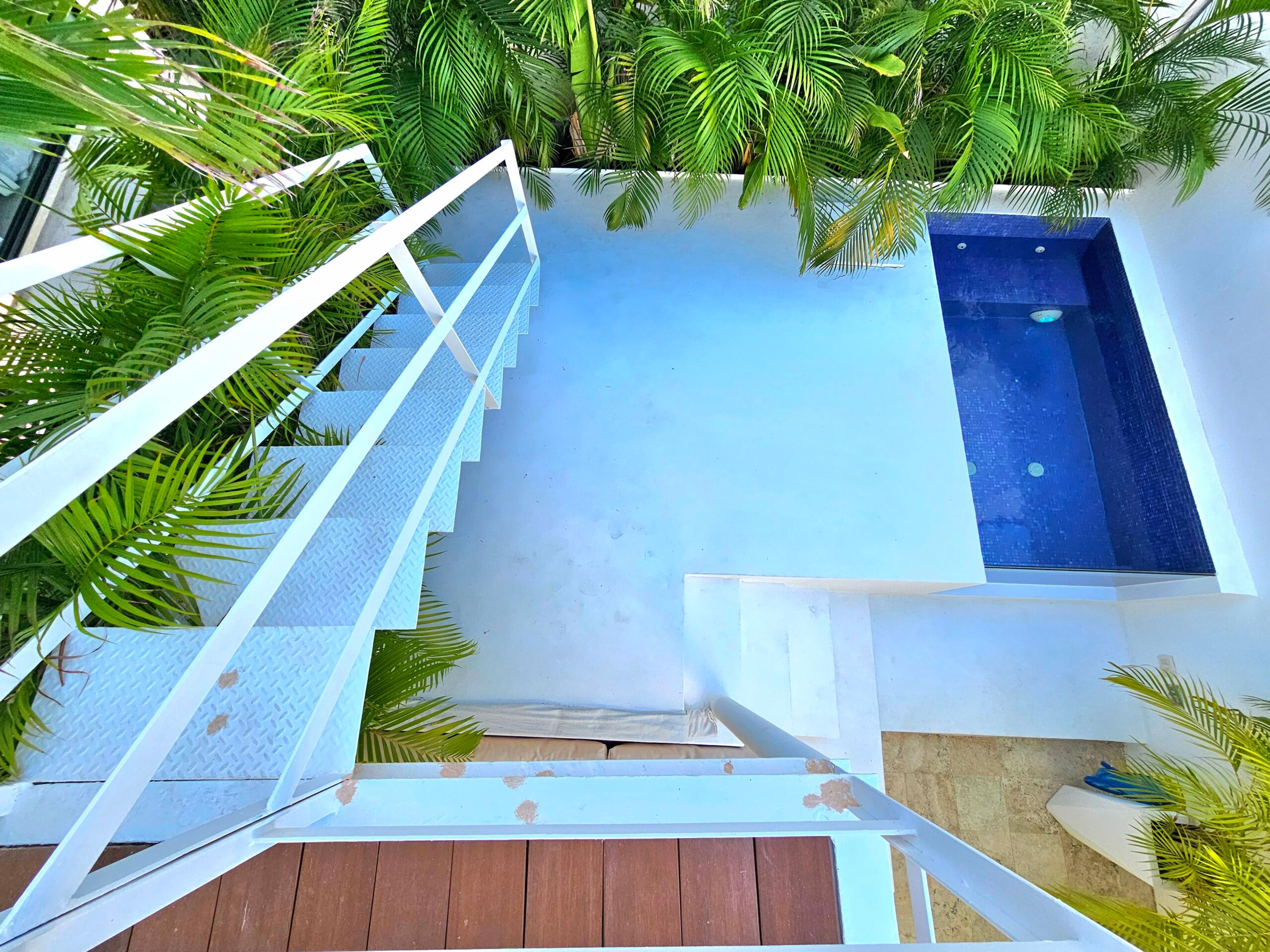 Arena | Private Rooftop 2 Bedroom Hideaway — photo 7