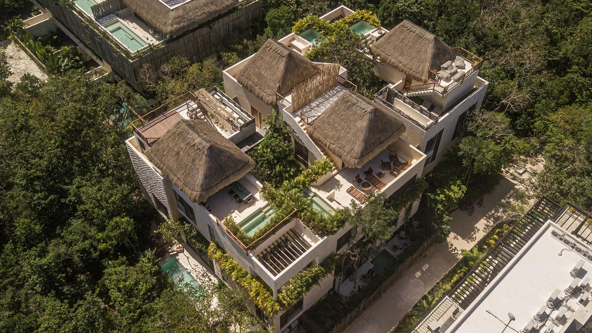 Zambo | Penthouse: Incredible 2-Level 3-Bed Lock-Off with Private Pool — photo 30