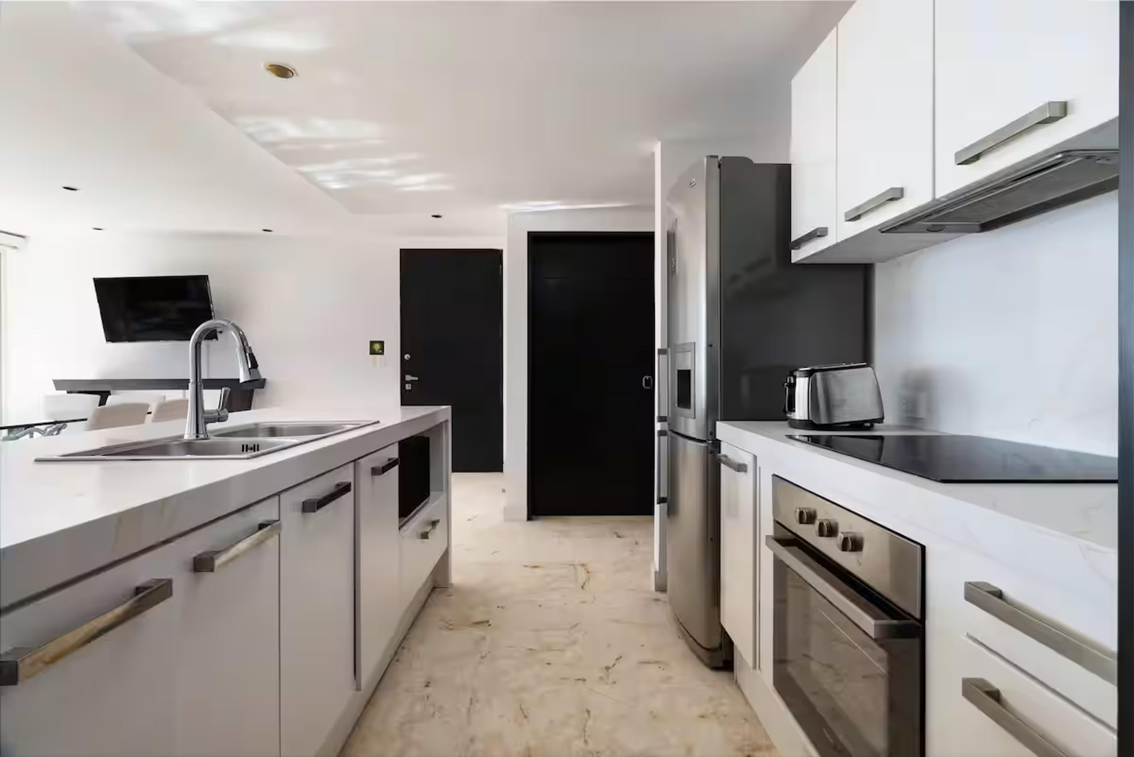 The Elements | Ocean View 2 Bedroom Oasis with Private Beach Club — photo 13
