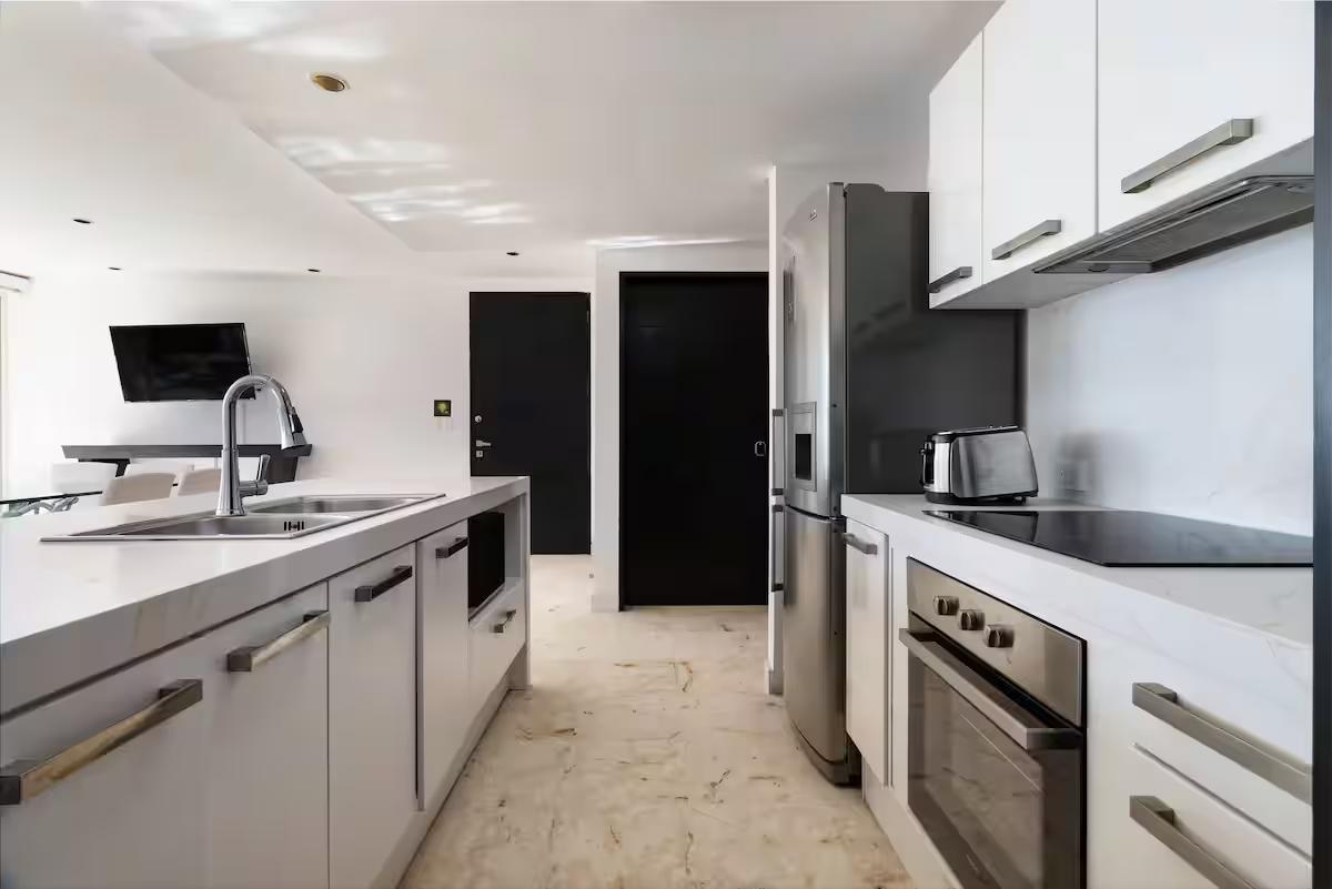 The Elements | Ocean View 2 Bedroom Oasis with Private Beach Club — photo 13