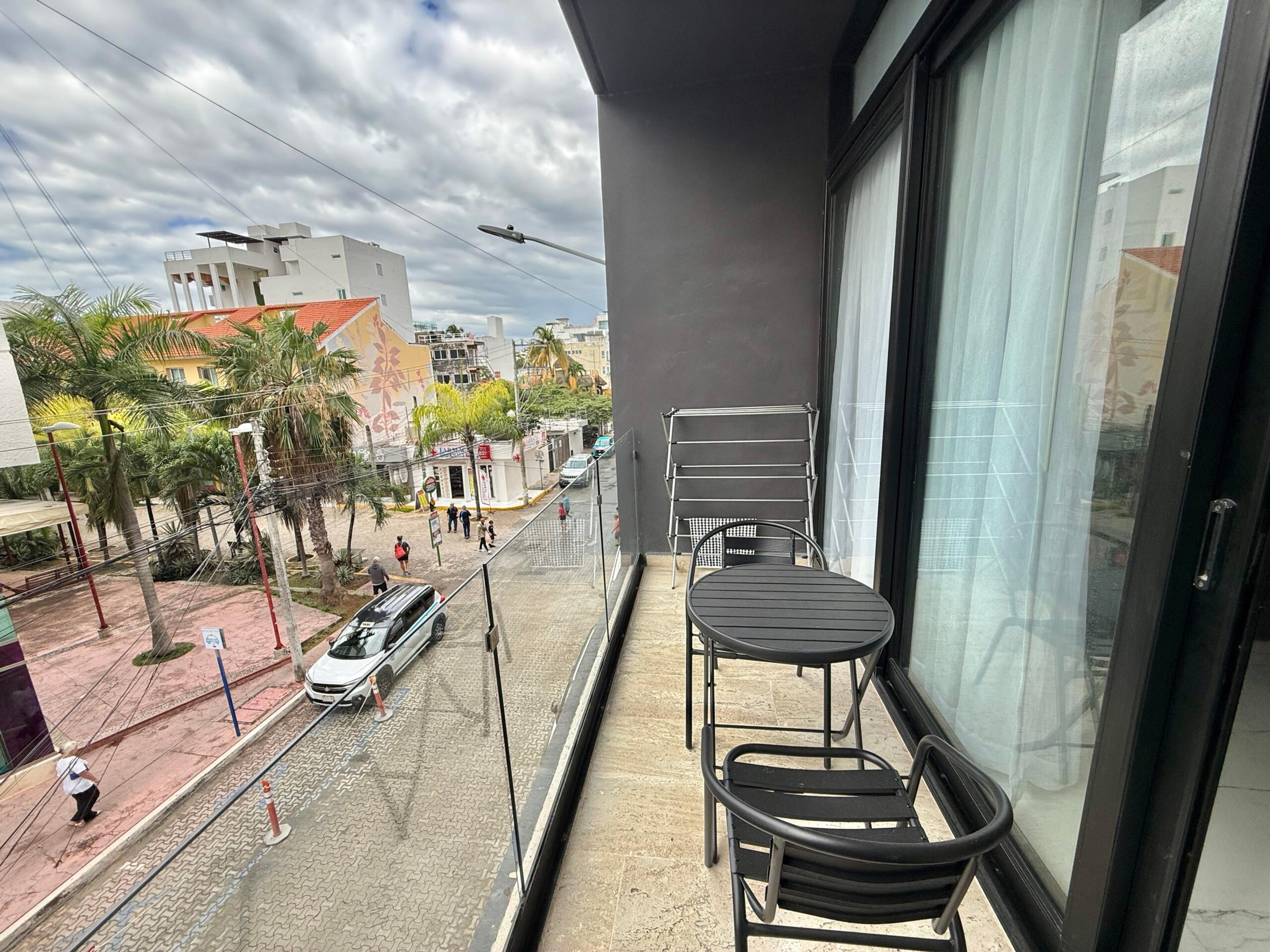 Oxygen 5th Av | Modern 1-Bedroom Condo — photo 13