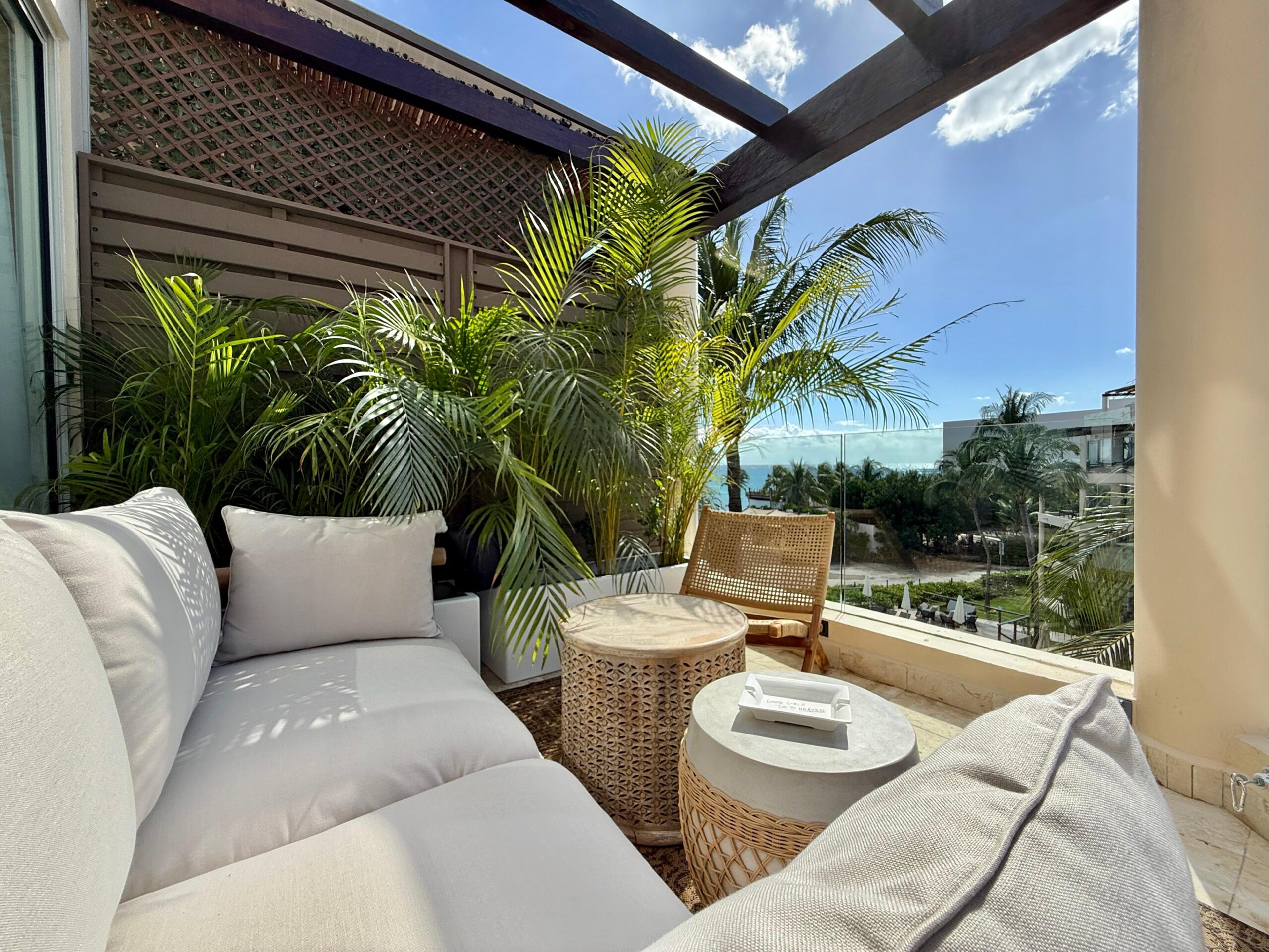 The Elements | Newly Remodeled 2 bedroom PH with Private Plunge Pool — photo 11