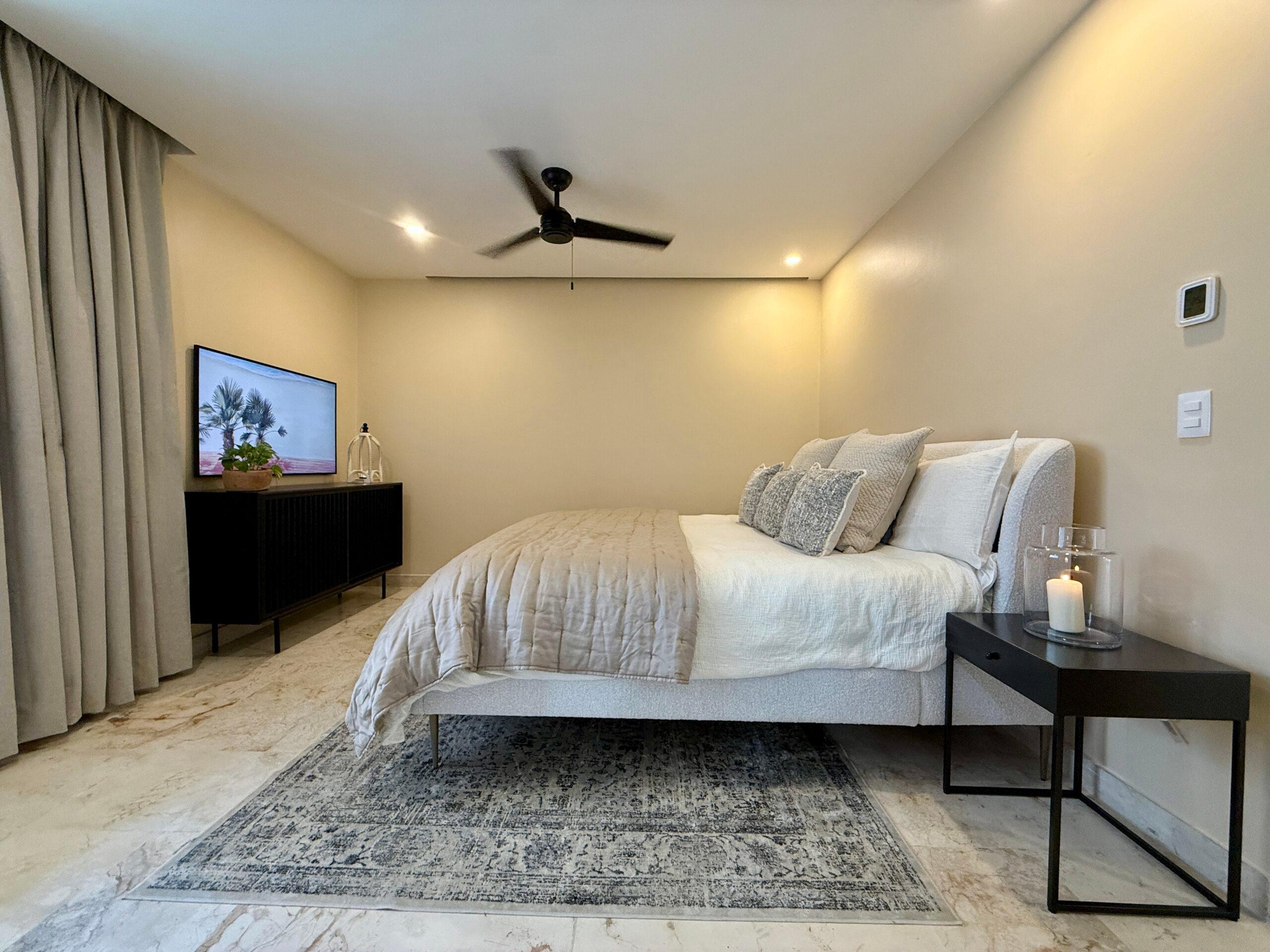 The Elements | Newly Remodeled 2 bedroom PH with Private Plunge Pool — photo 36