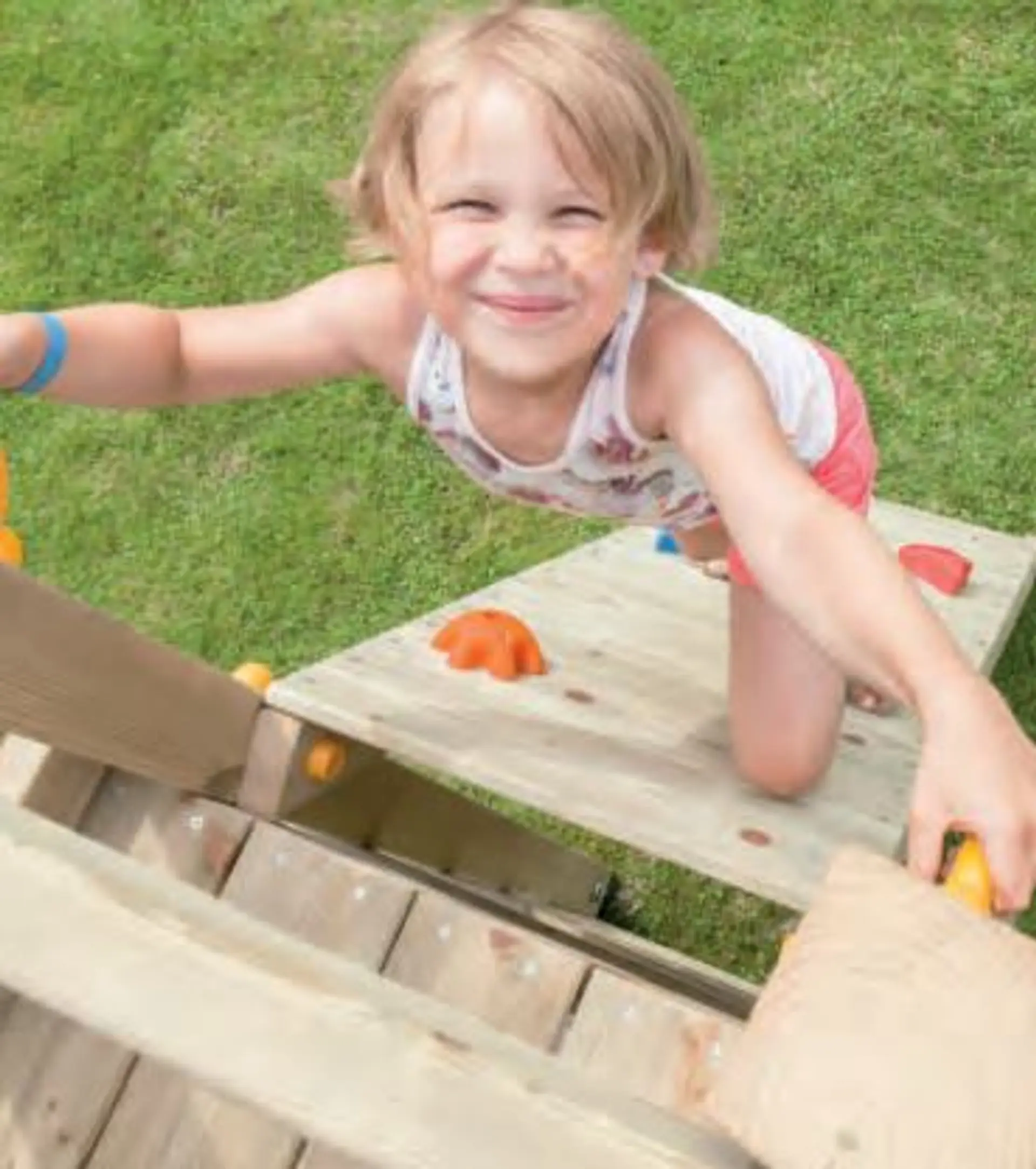 Top 3 reasons for having a backyard playground