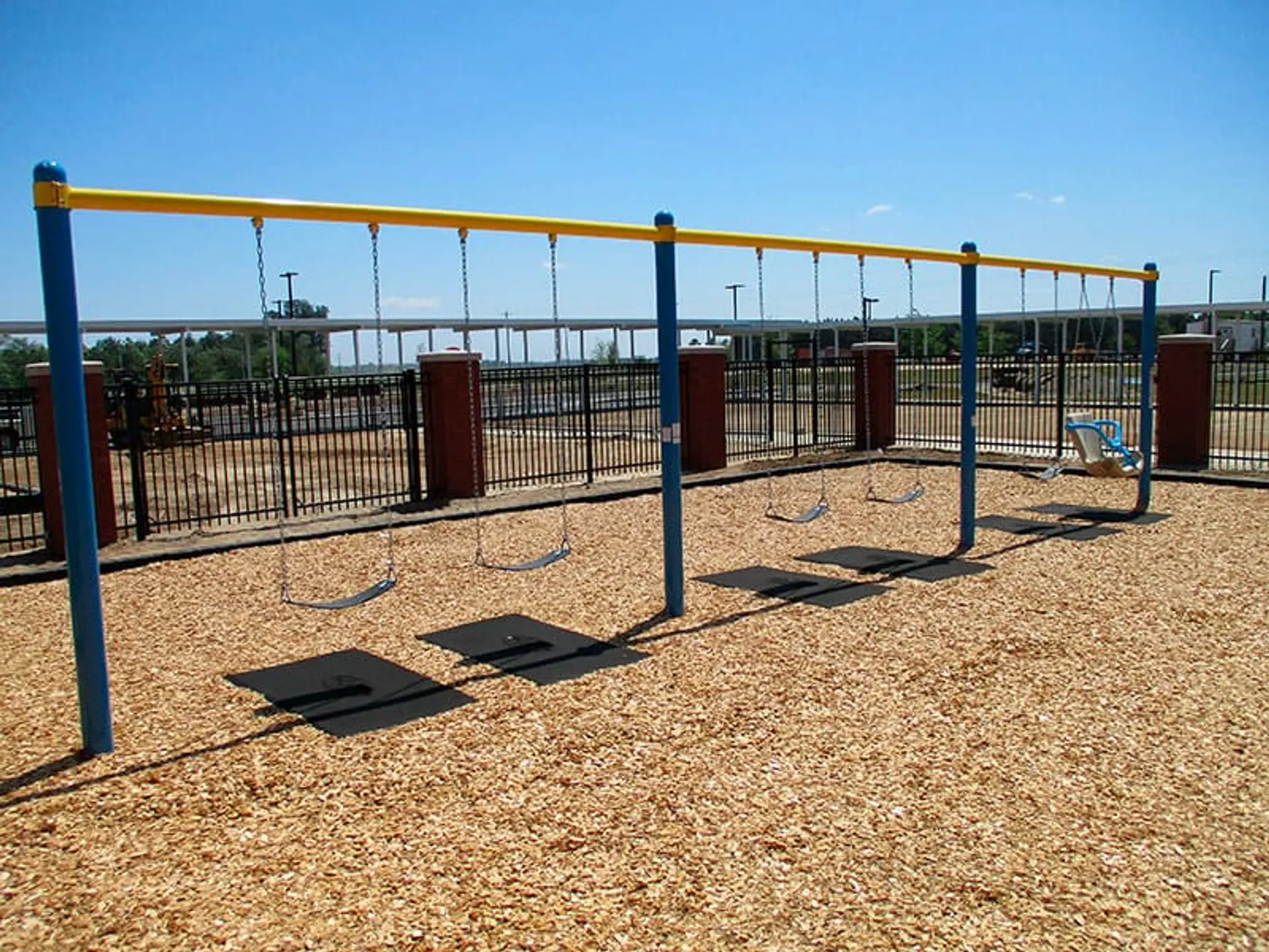 Ridgespring Monetta Aps Swingmata — Playground Accessories