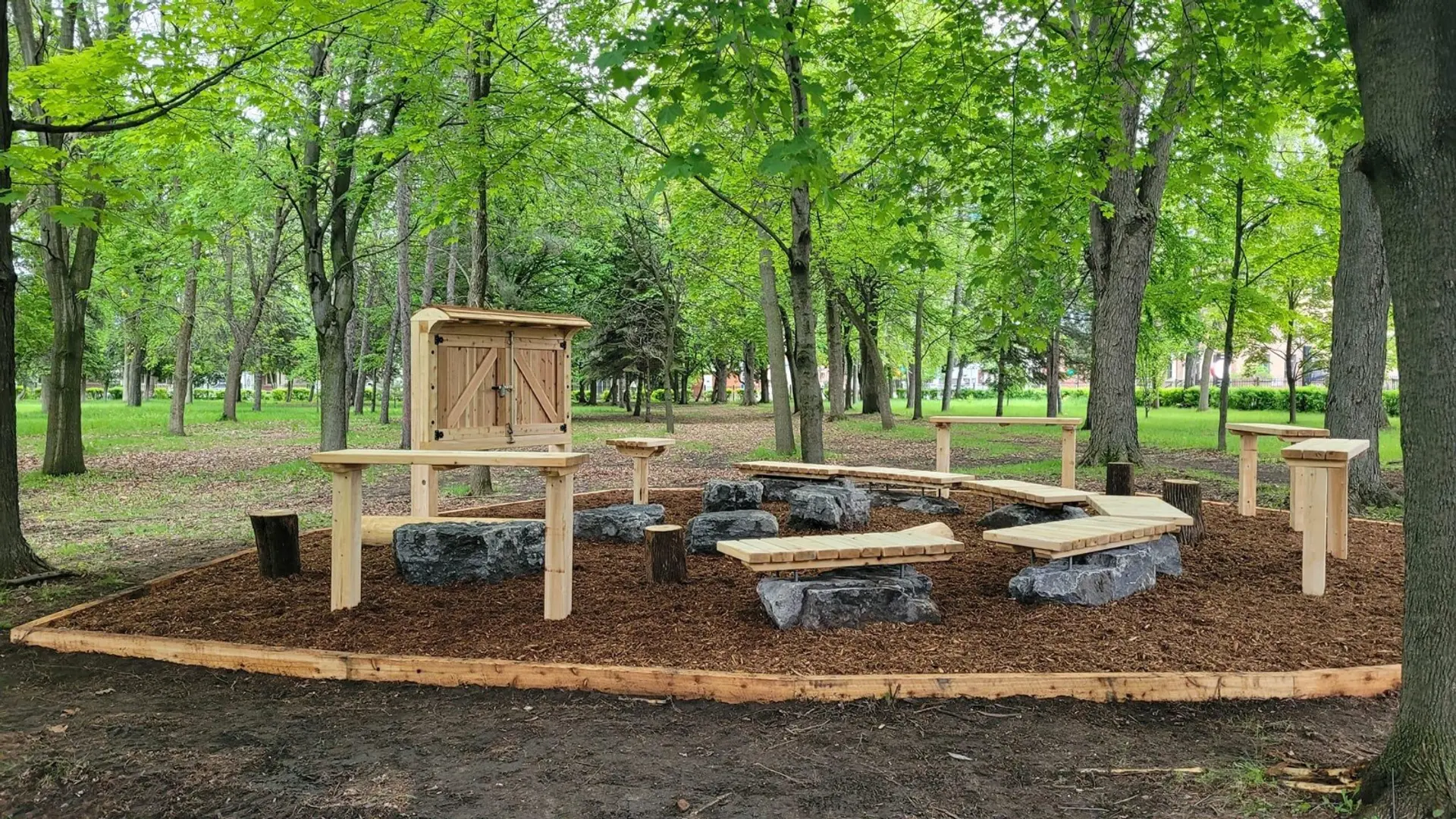 Outdoor Classrooms - Natural Setting