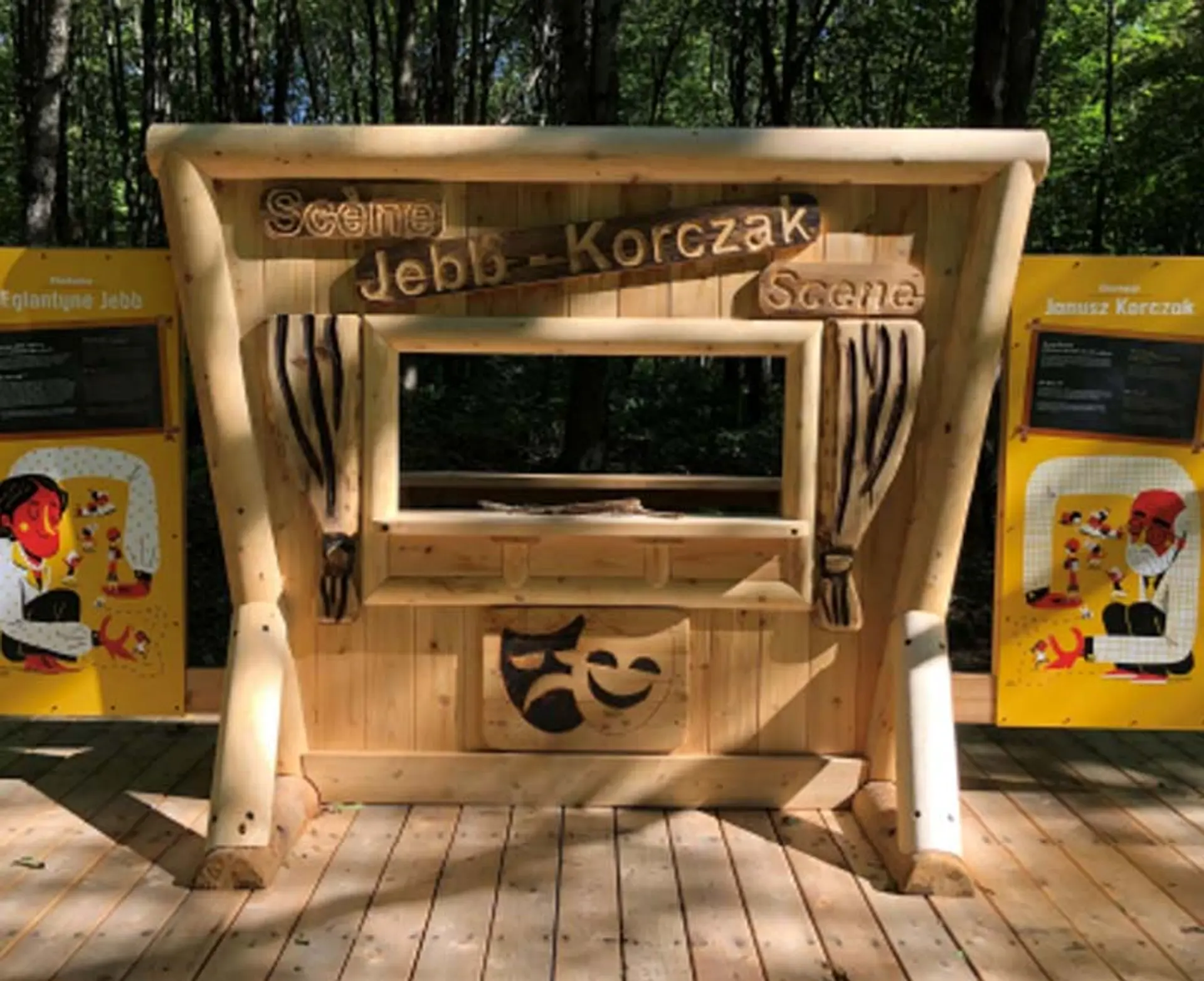 Puppet theater - Natural Wood Play Equipment