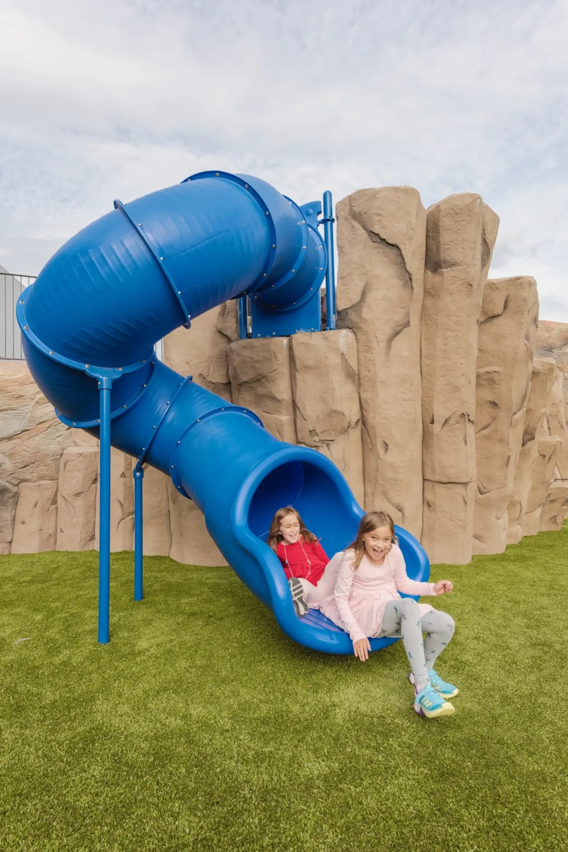 Play boulder climbing rock installed by Westplay