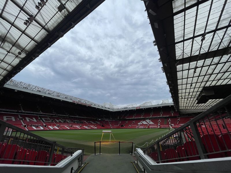 How Many People Fit in Old Trafford? A Fan's Guide