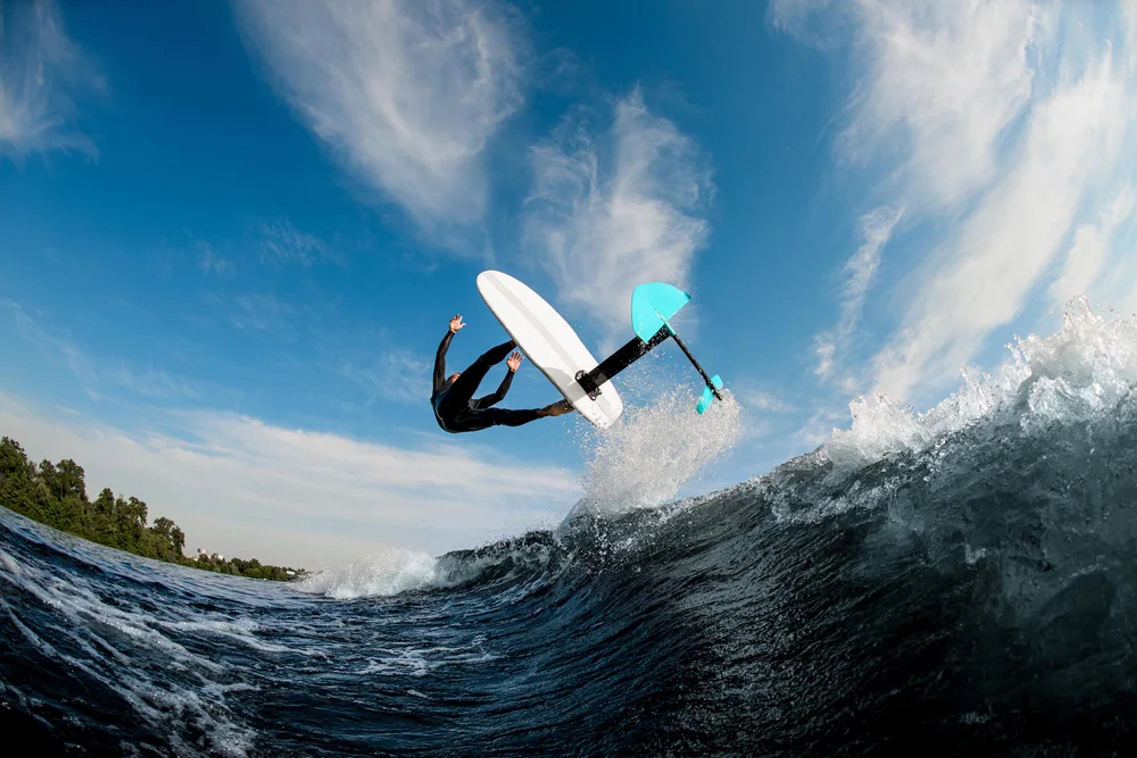 Is hydrofoil surfing hard