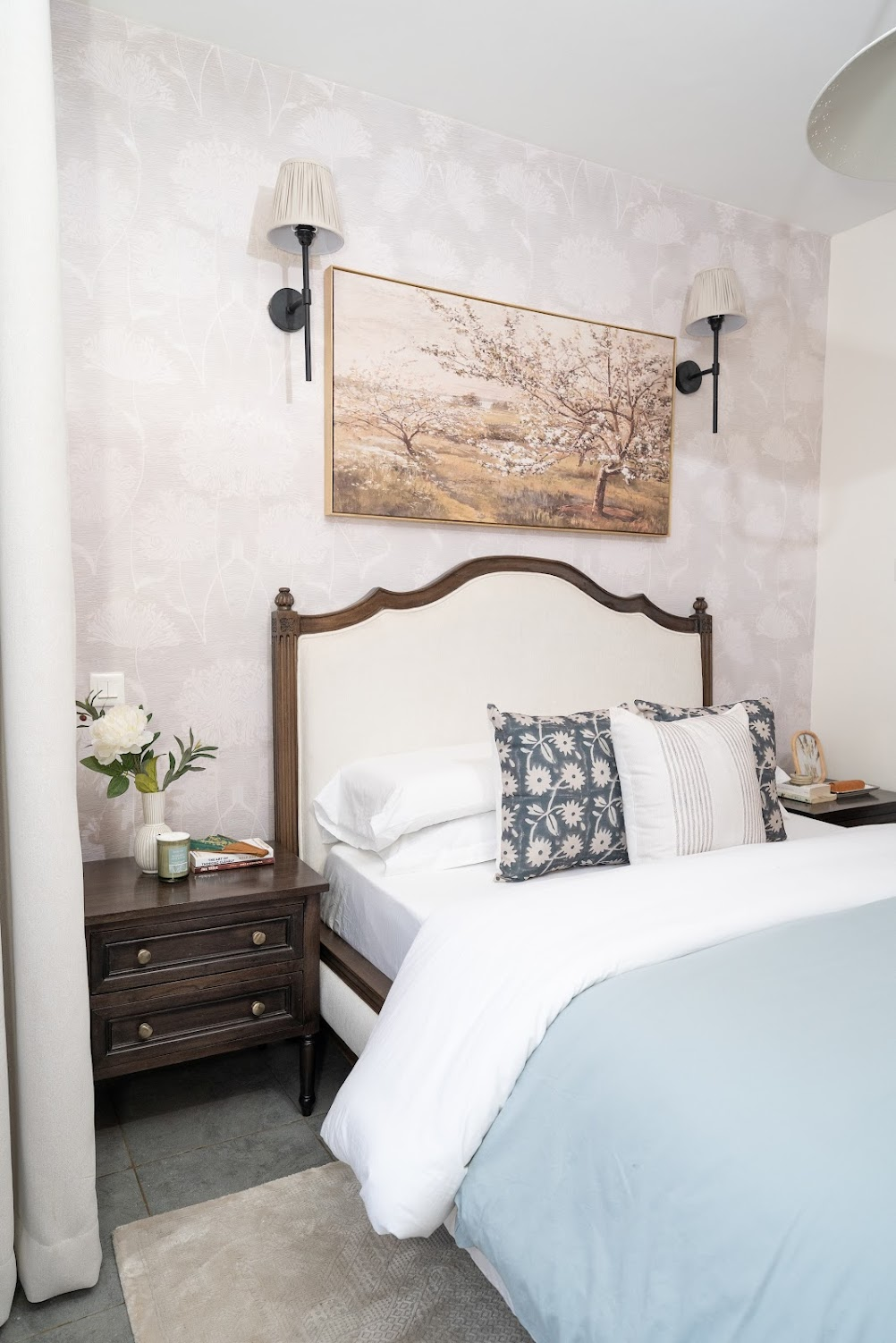 Tulia Bed