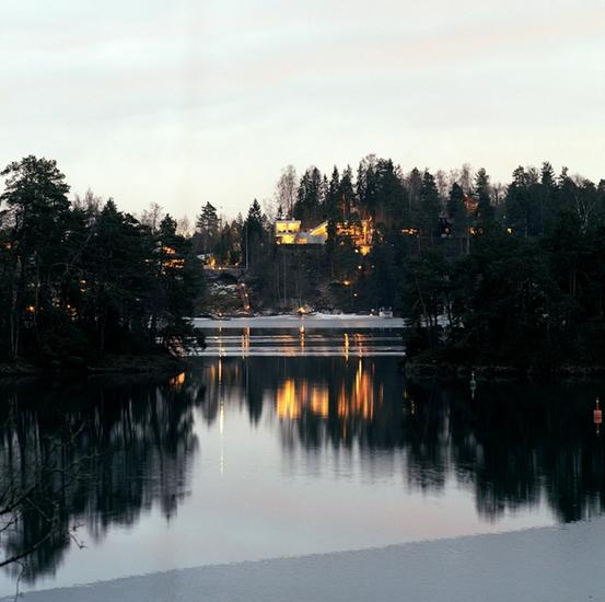 The Varner residence seen from afar. 