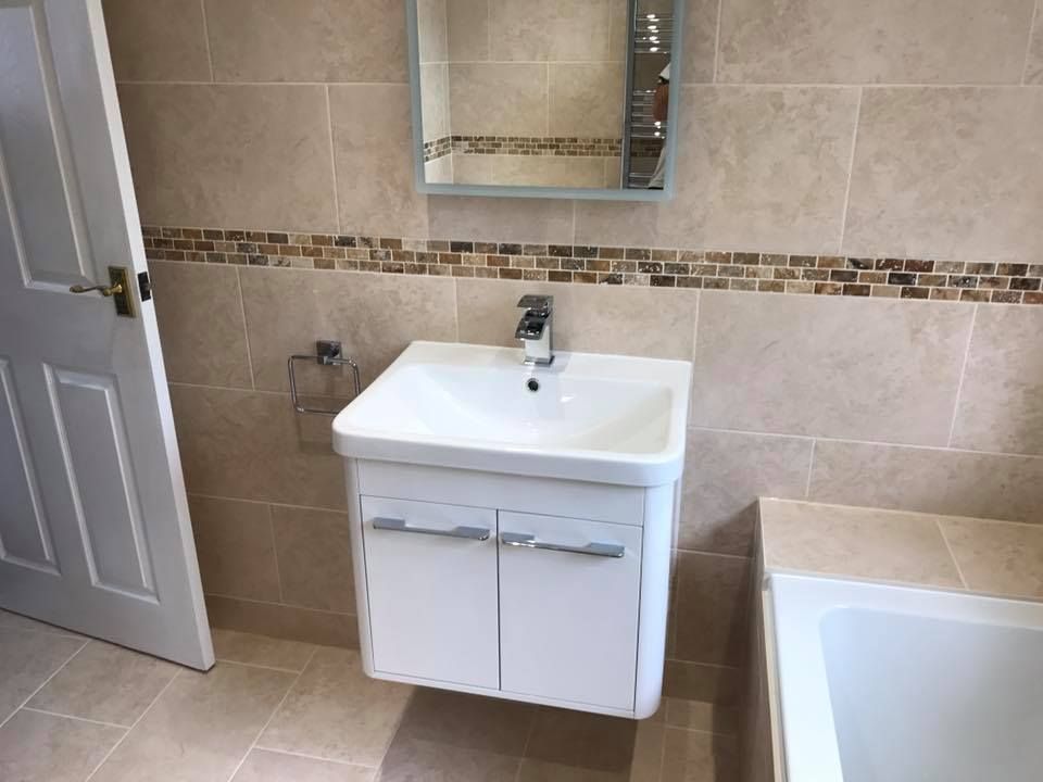 Completed ensuite bathroom renovation in Caversham, Reading