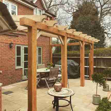 Completed pergola in Hurst, Wokingham