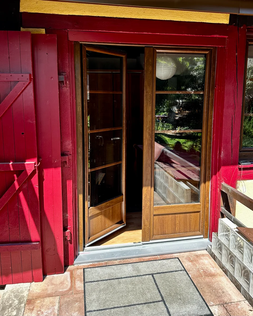 Porte-fenêtre PVC teinte faux bois