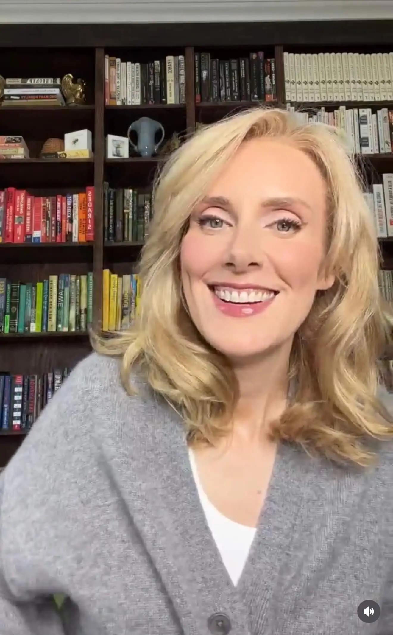 Sharon answering a question on Instagram Stories
