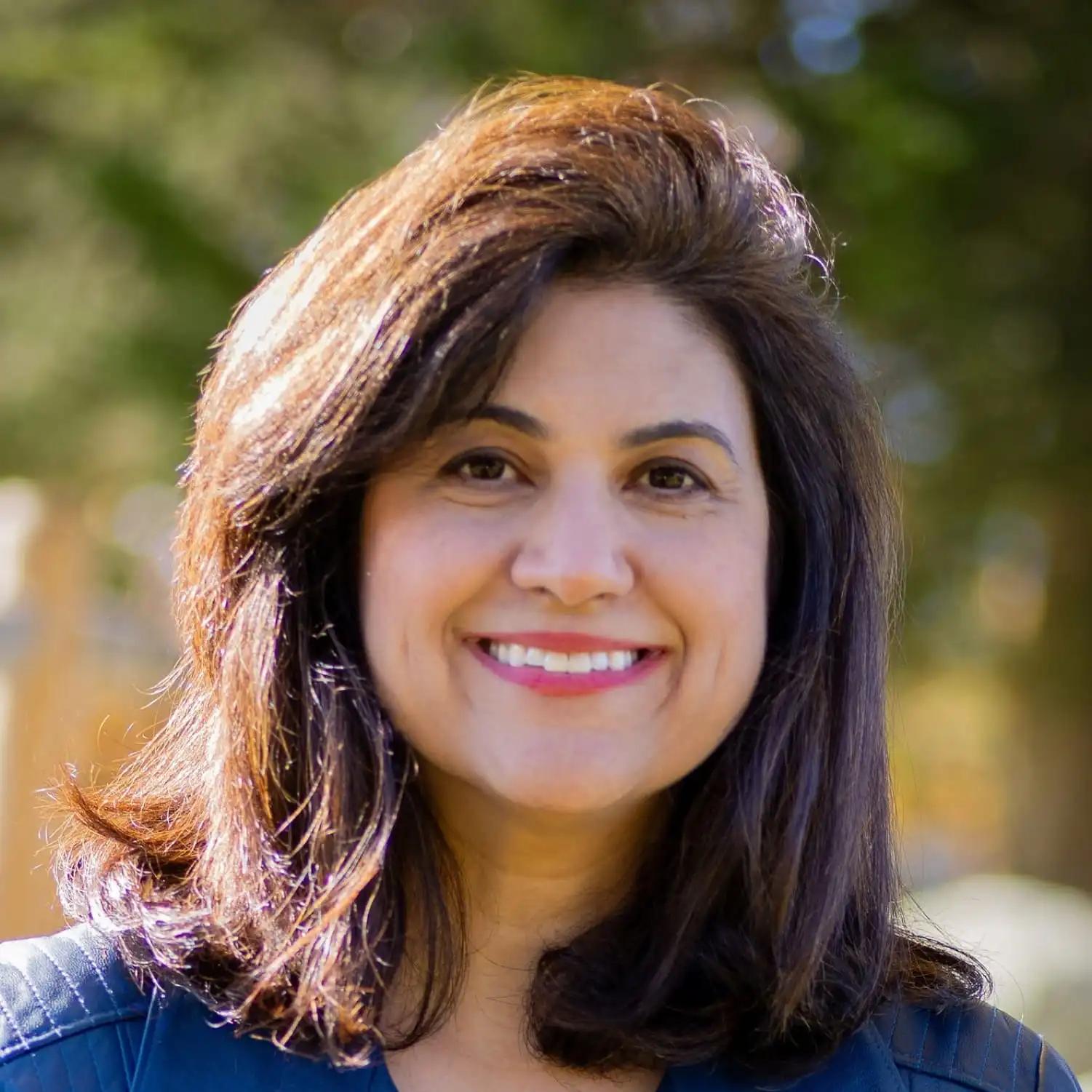 Marjan Kamali headshot