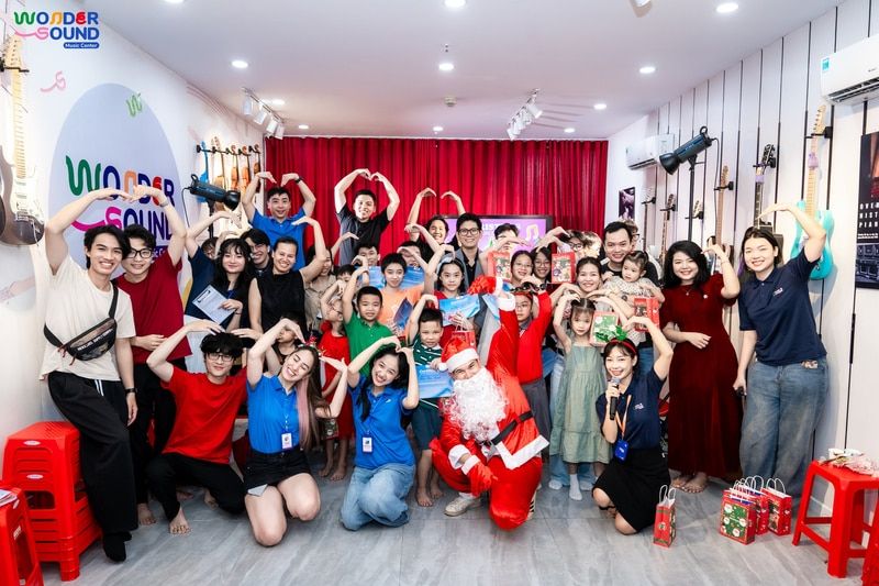 Đêm Giáng sinh 2025 — cộng đồng học viên & đội ngũ