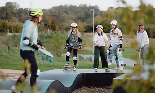 Surfskate Lesson at The Wave