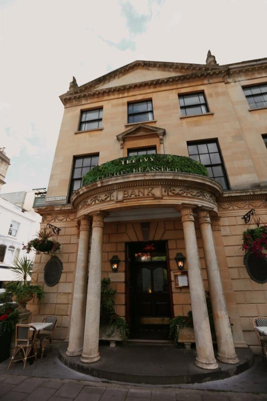 The Ivy Clifton Brasserie