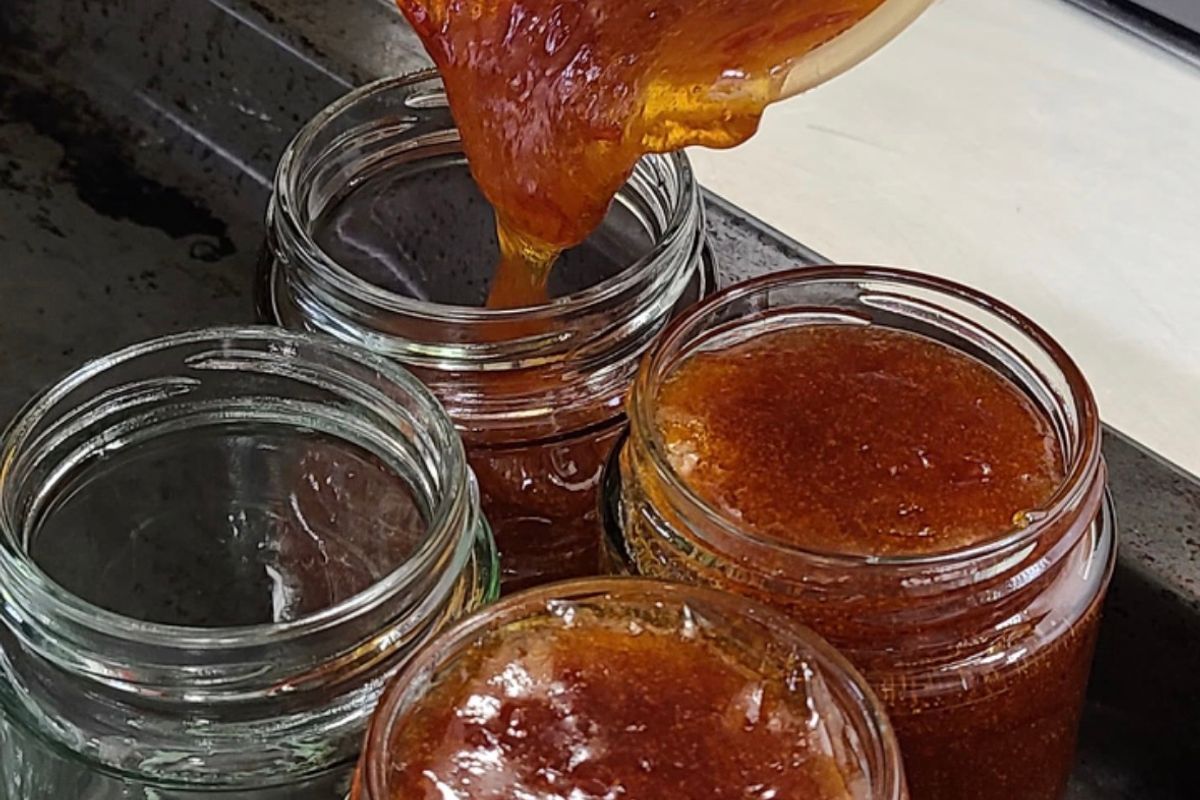 Make Your Own Chilli Sauce