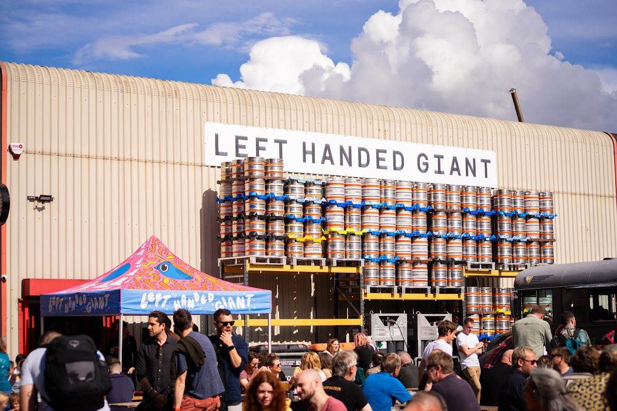 Left Handed Giant