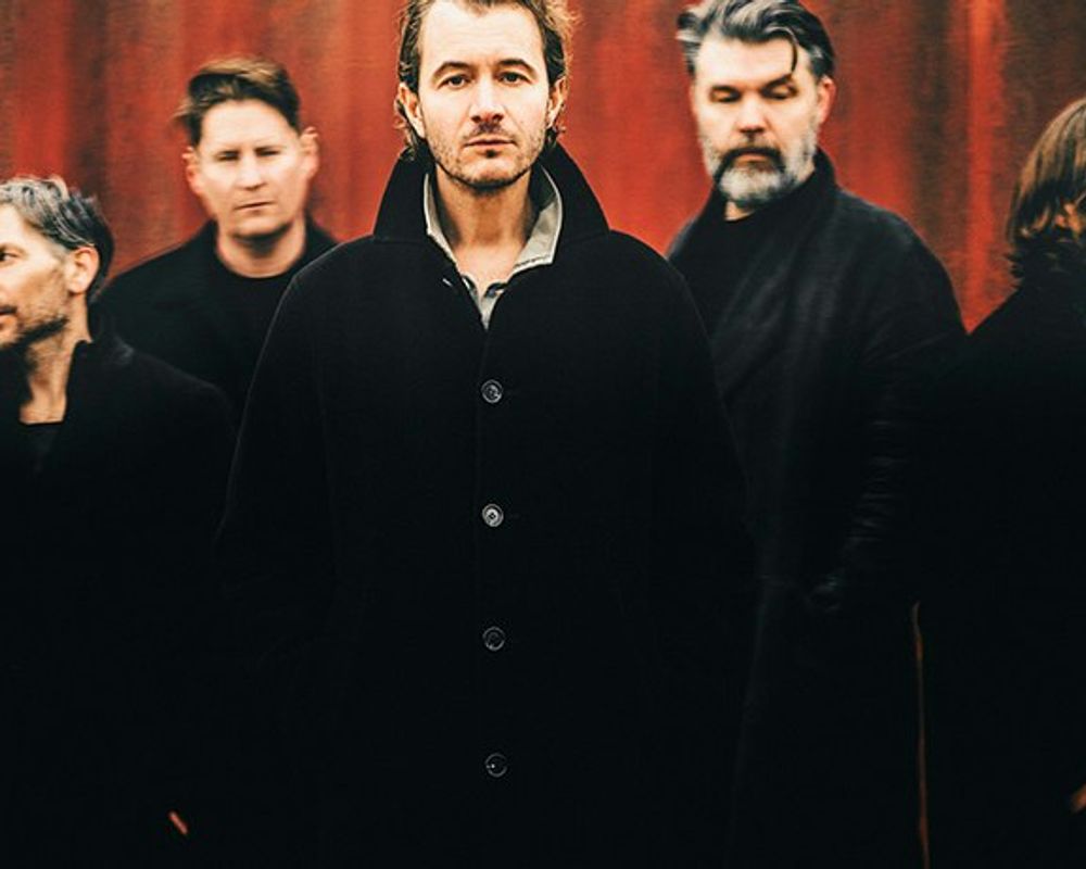 Editors: Acoustic + Signing