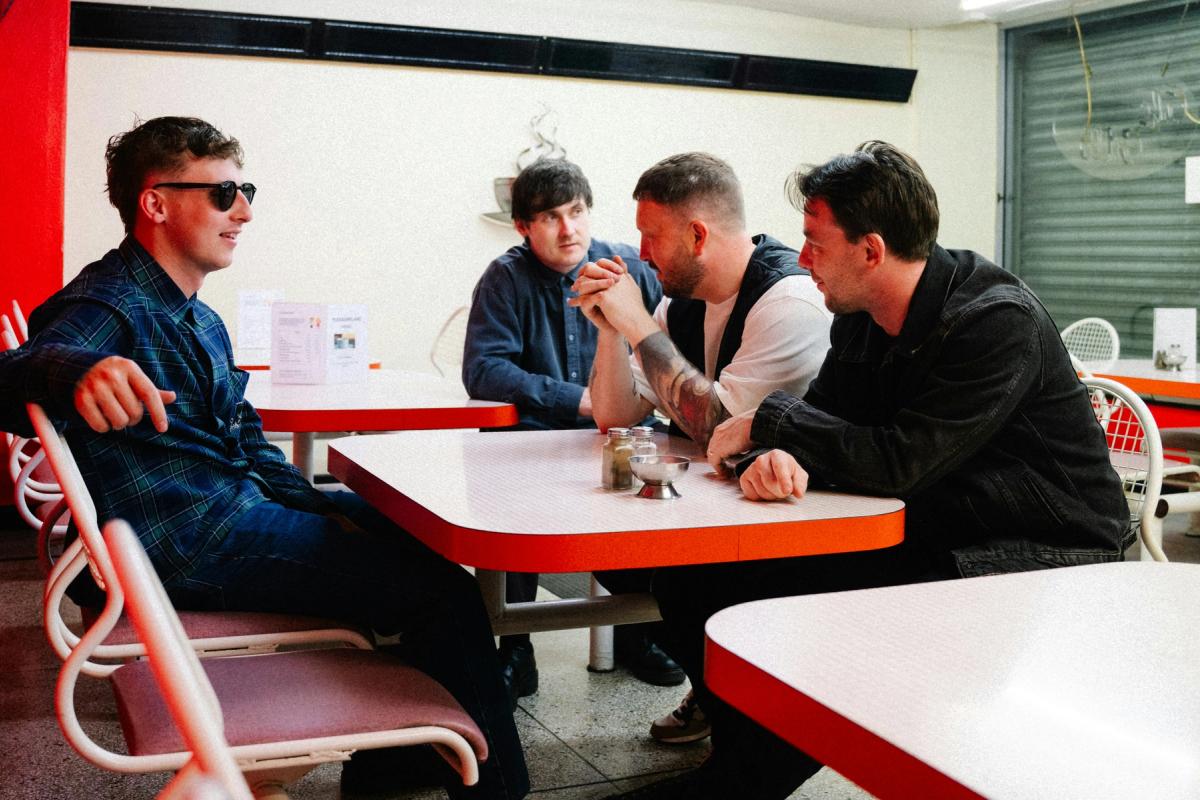 The Snuts: Live + Signing