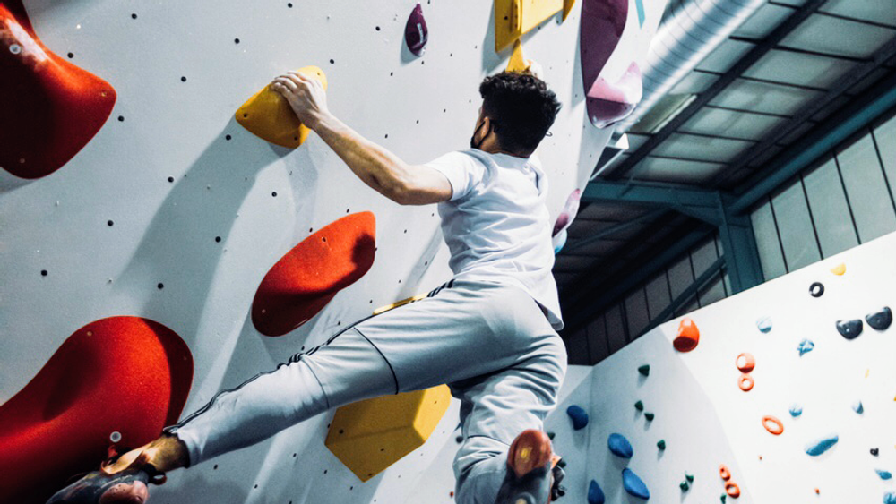 Bloc Climbing