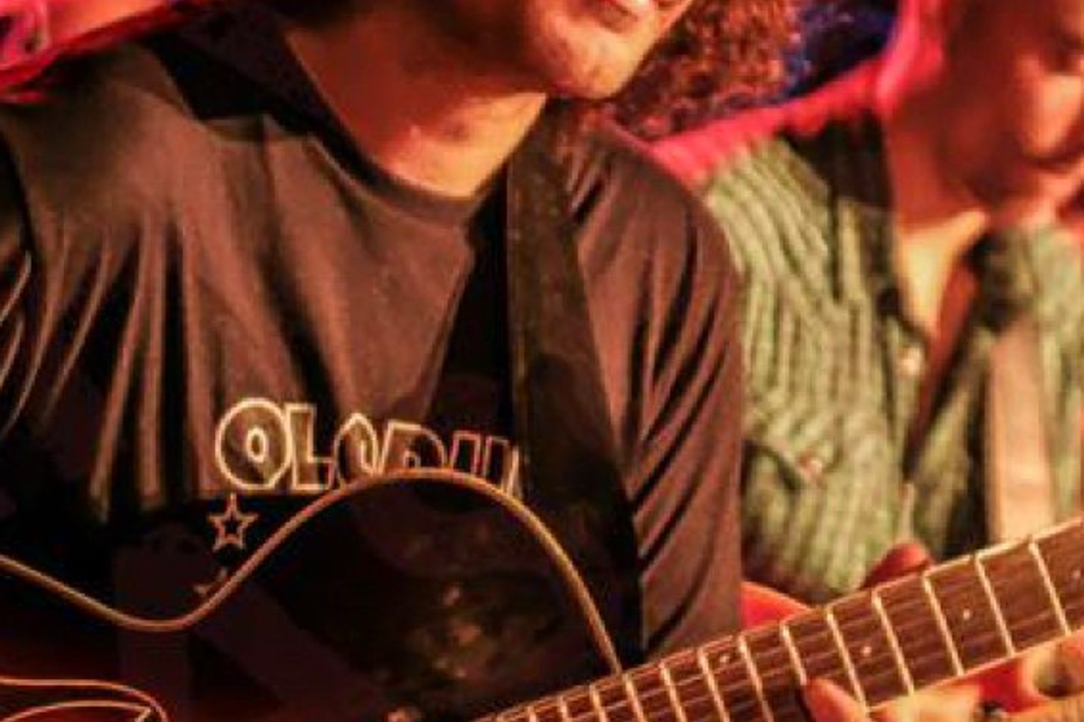 Live Music with James Ladd + Jon Short