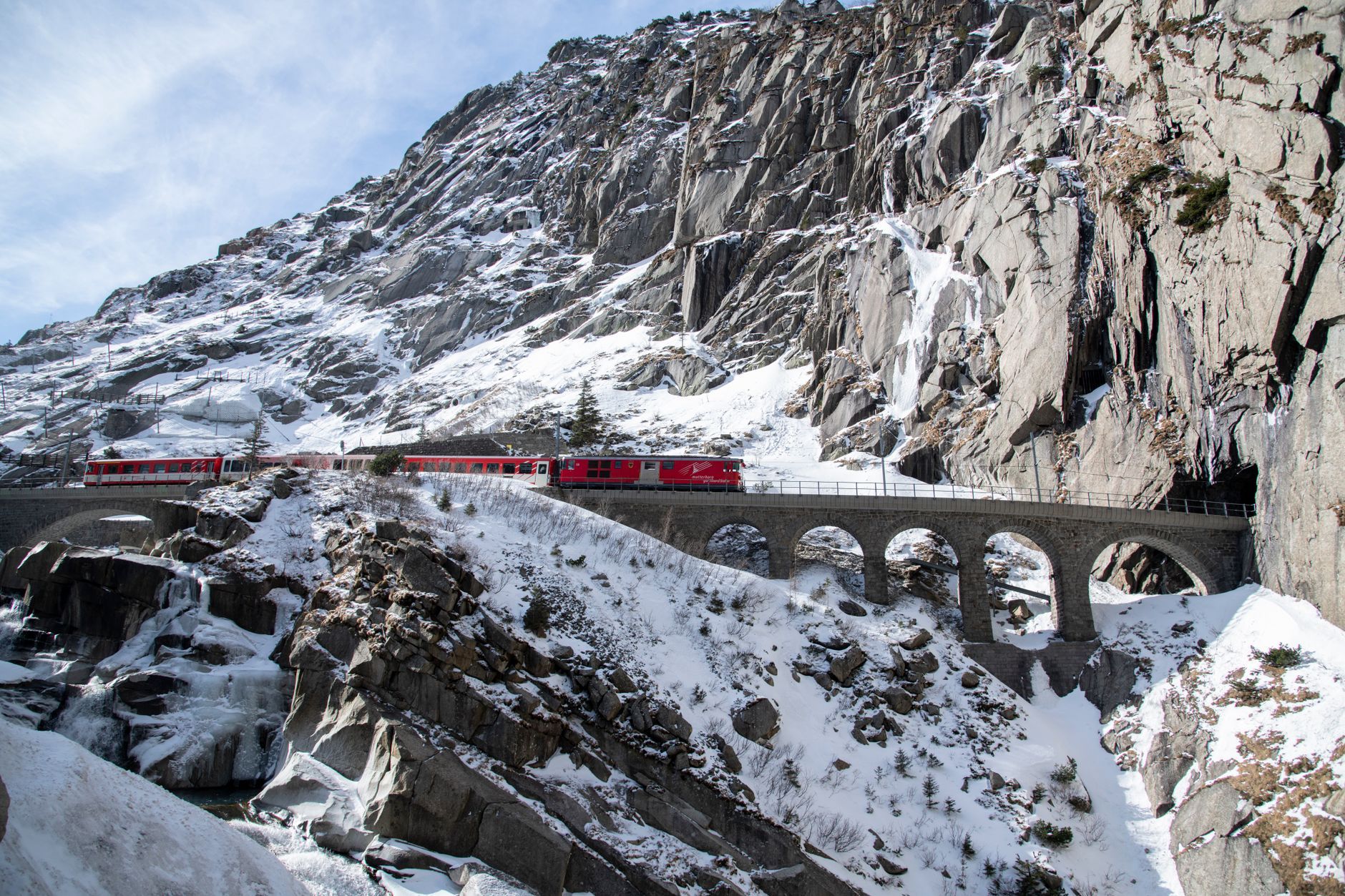 Portada del artículo: Bernina Express viajando desde Latinoamérica