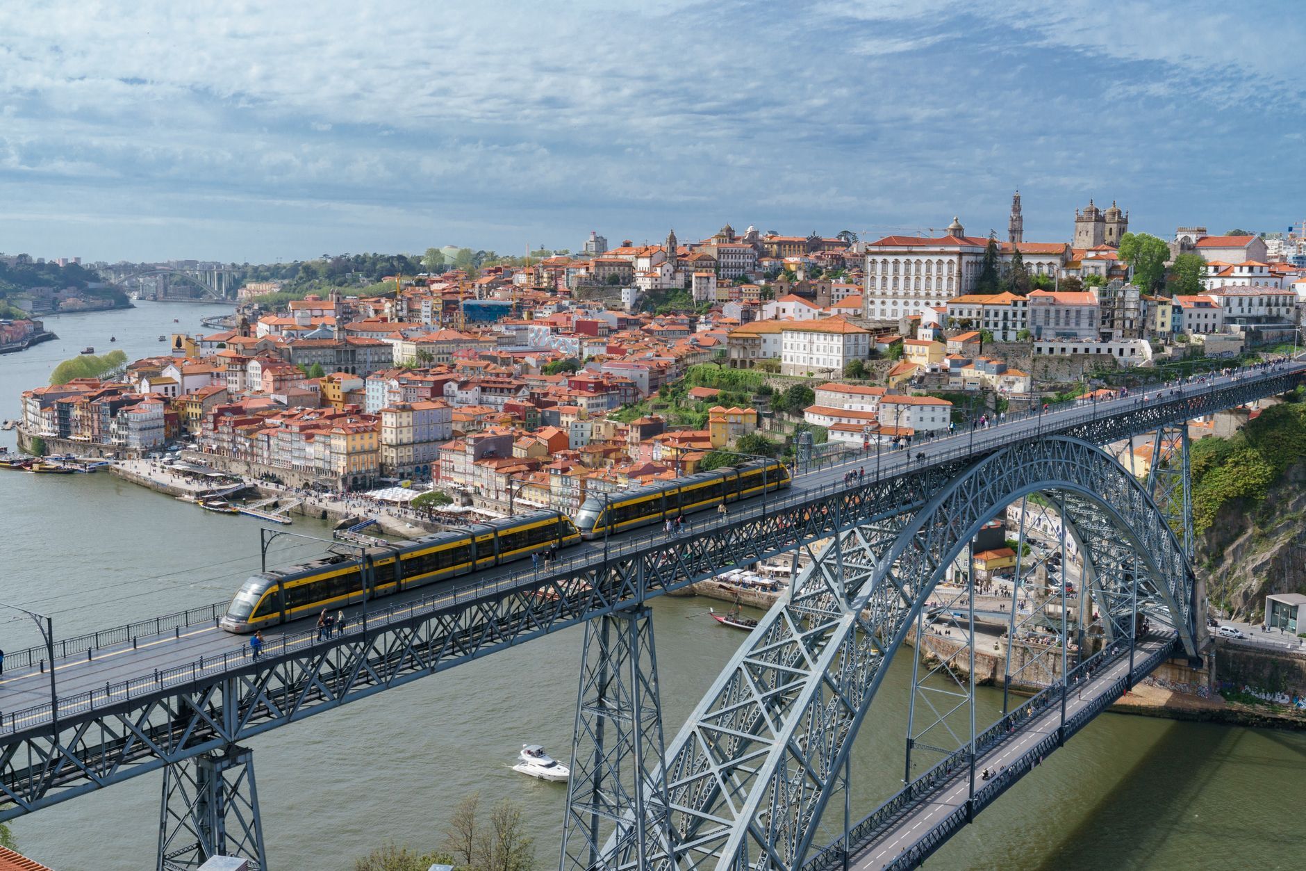 Portada del artículo: Europa: mejores zonas para dormir y lugares imprescindibles en 5 países