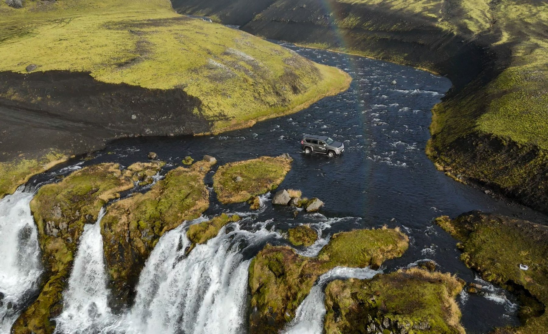Portada del artículo: Islandia en 8 días: ruta por carretera para ver naturaleza salvaje
