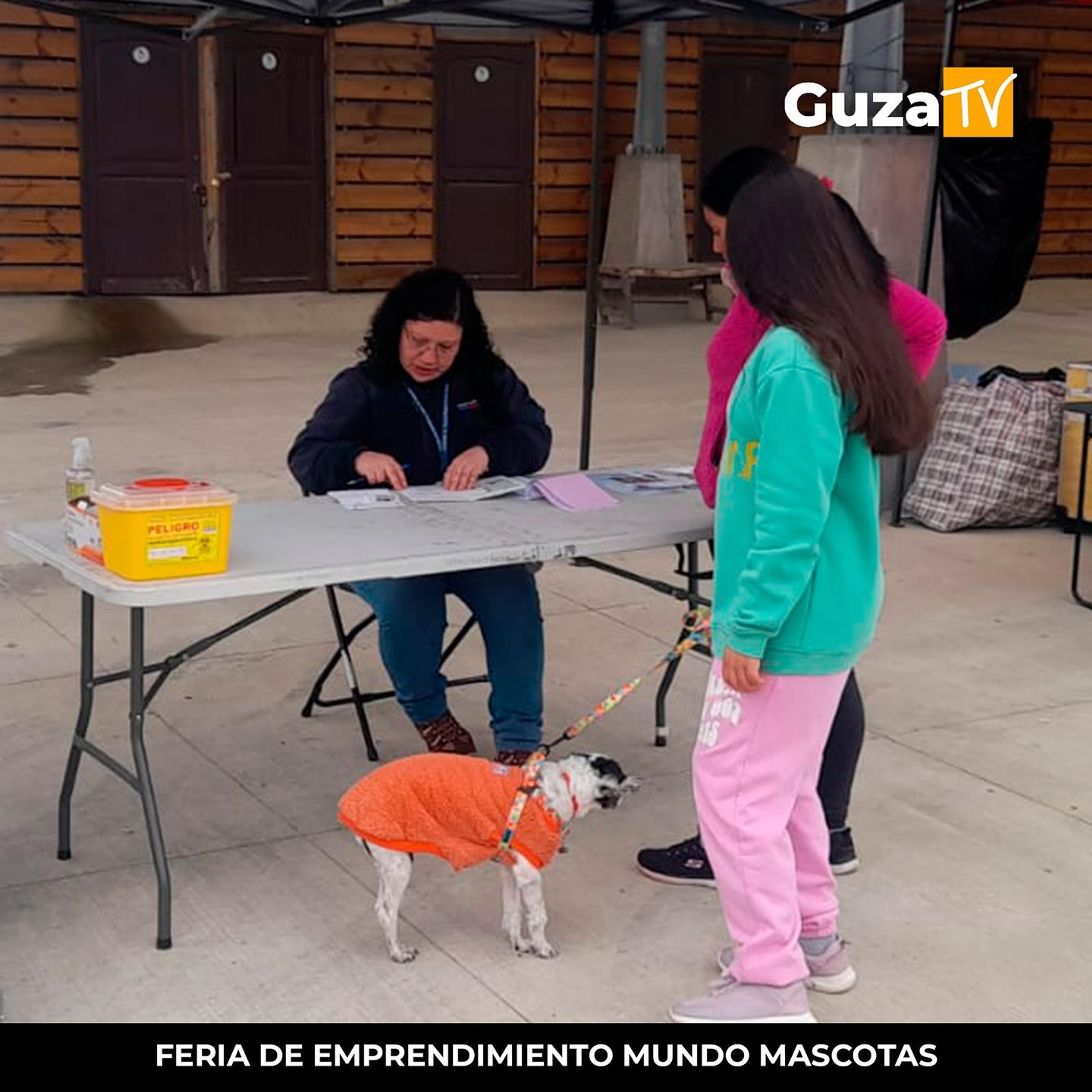 Foto 2 de 6: Éxito total en la feria de emprendimiento Mundo Mascota en el Parque Fluvial