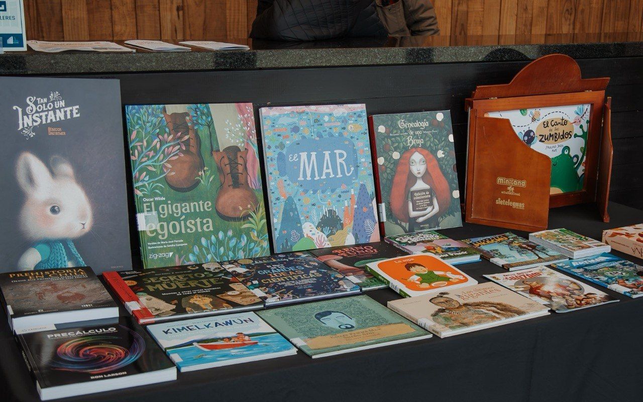 Bibliomóvil de Constitución tendrá combustible asegurado por convenio con COPEC
