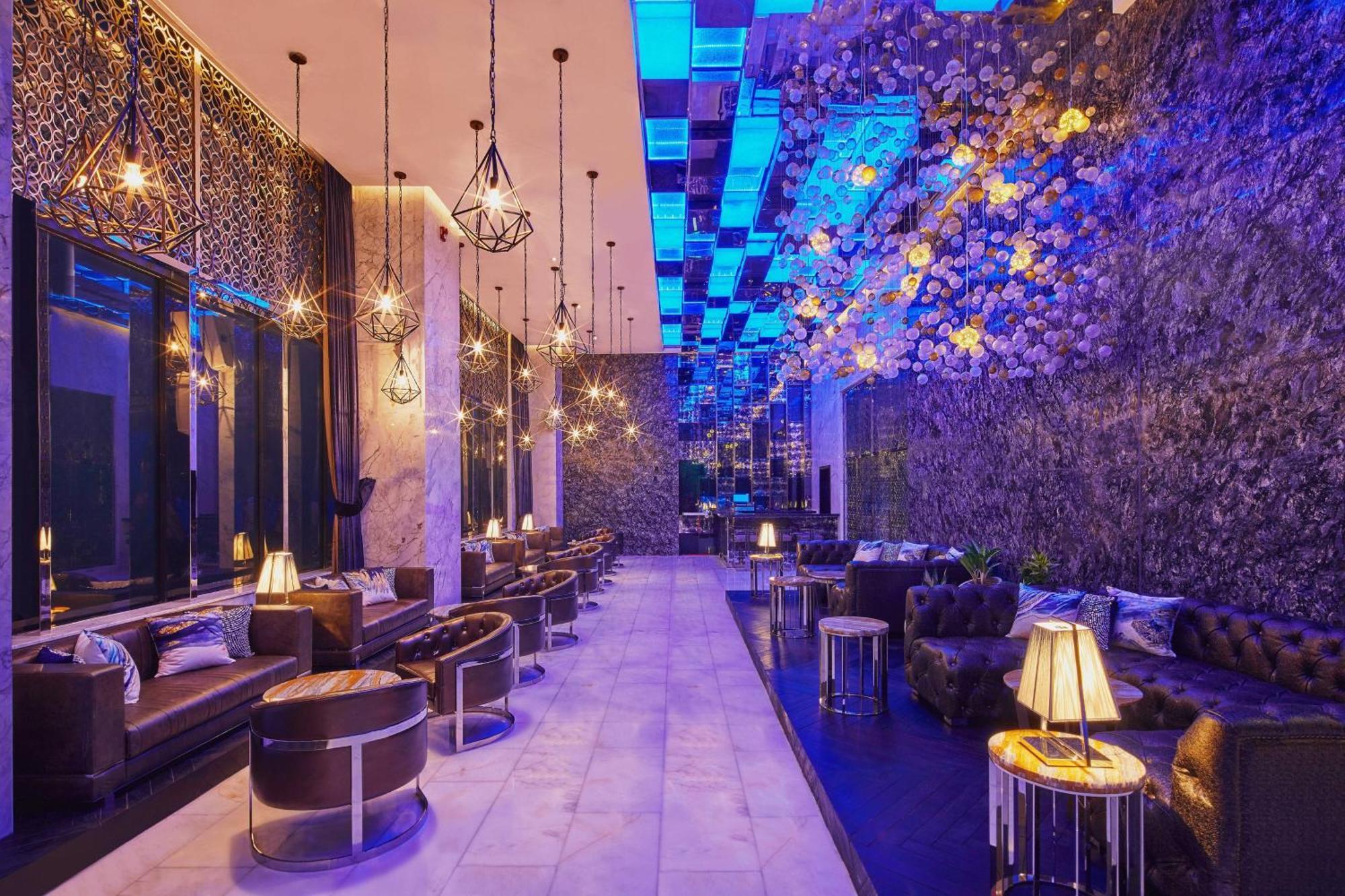 Renaissance Hotel