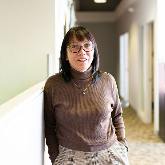 Divina Pascual, Controller