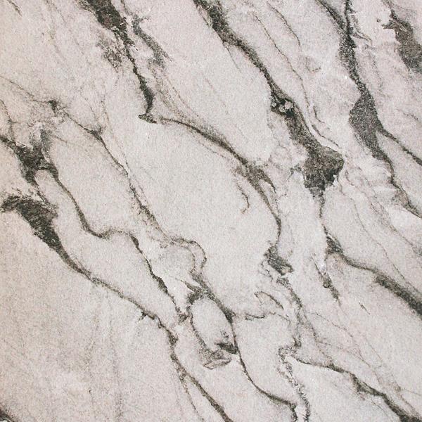D.95.034 Mystic White