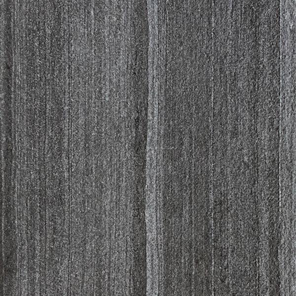 D.95.033 Monsoon Black
